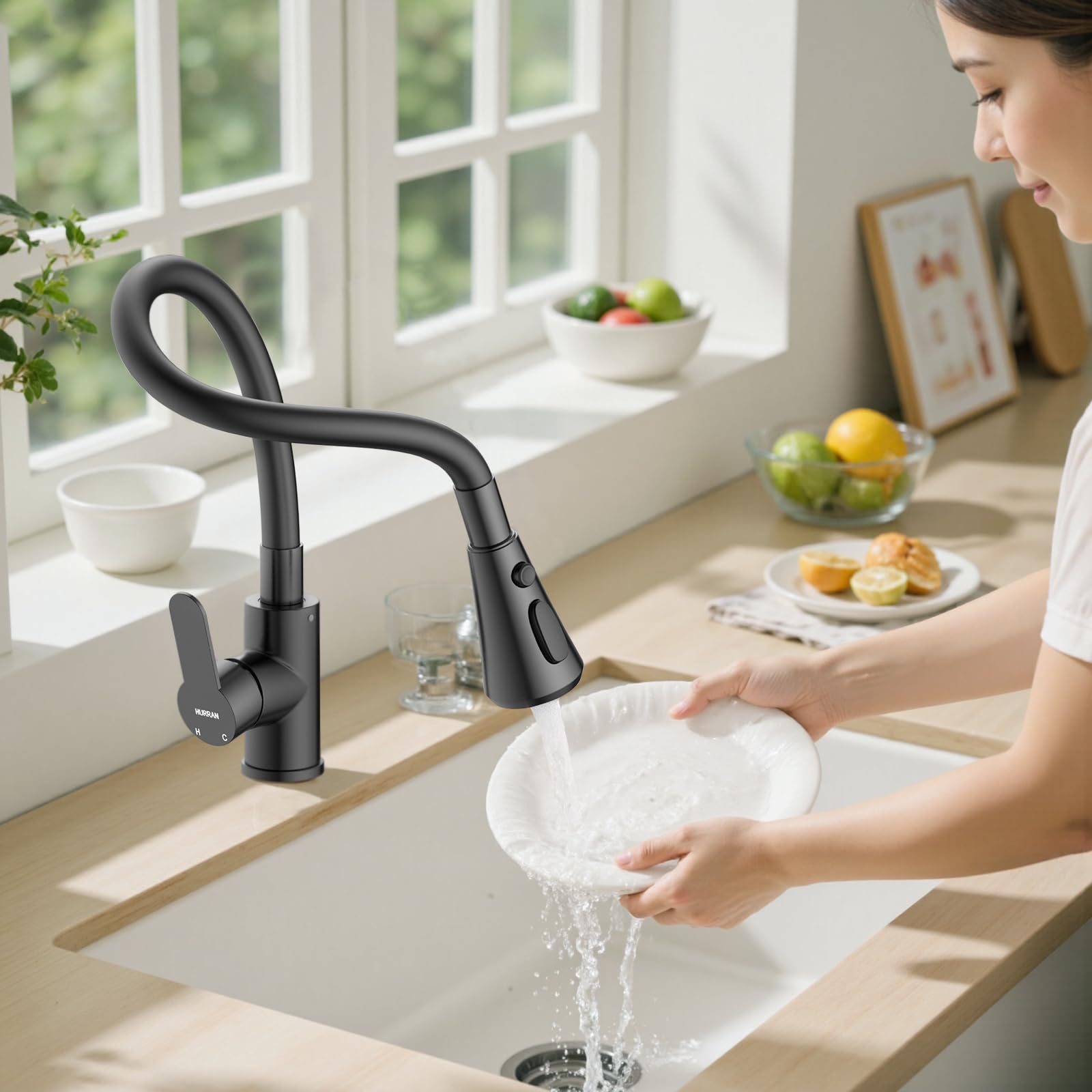 Hurran Robinet de Cuisine Avec 3 Modes de Pulvérisation, Robinet Cuisine Pivotant À 360° avec Tuyau en Silicone, Mitigeur en Acier Inoxydable, Noir Mat