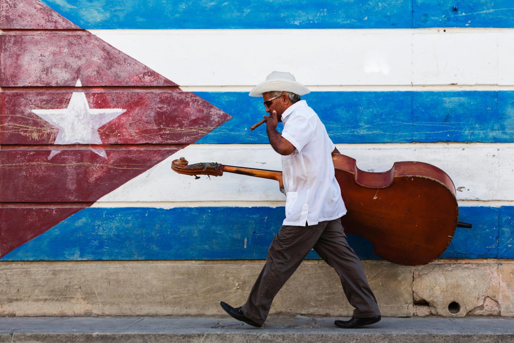 Jigsaw Puzzles For Adults 1000 Piece Musician Carrying Upright Bass Cuban Flag Mural Photo Family Funny Challenging Holiday Puzzles for Adults Puzzle Gift for Women Men Seniors