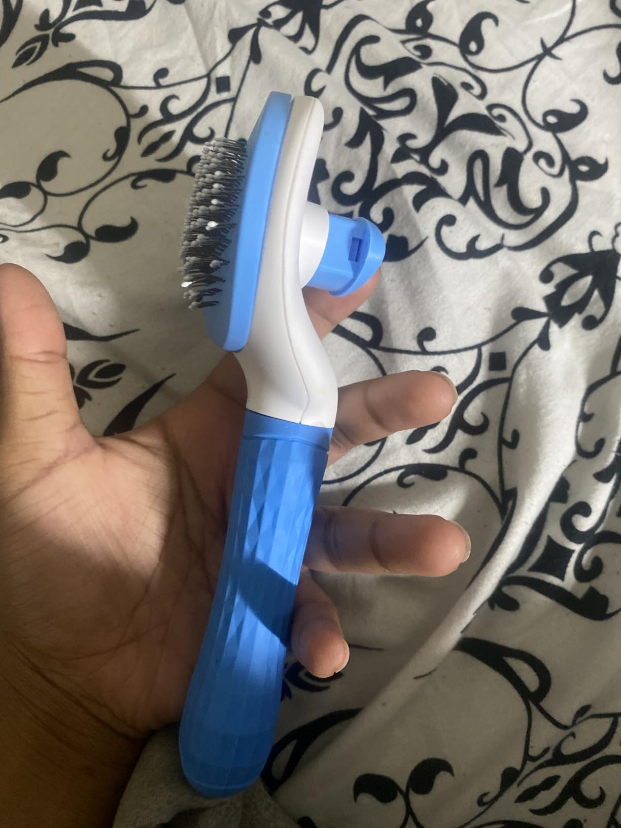 Depets Self-Cleaning Slicker Brush for Dogs Cats Rabbits, Grooming & Shedding Tool for Long/Short Hair photo review