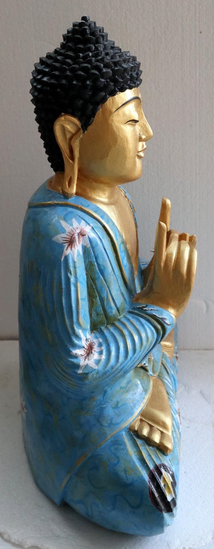 Figura de Buda de madera maciza de nogal indio o suar de 40 x 20 x 52 cm de altura, azul y dorado