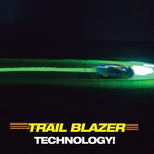 Miniatura 8 de Ontel Magic Tracks Rocket Racers - Juego de carreras con control remoto contra Pace Car (MTRR-MC4/2)