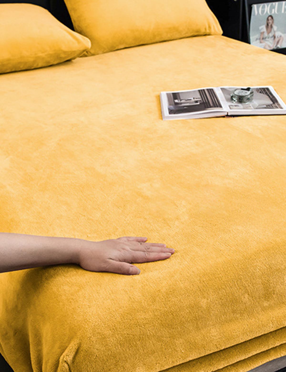 FATANI Terciopelo De Leche Espesa Couvre-Lit, Doux Et Léger Avec Motif à Rayé Pour Toutes Les Saisons, Cubre Cama Multiusos,Autumn Yellow,180x200cm