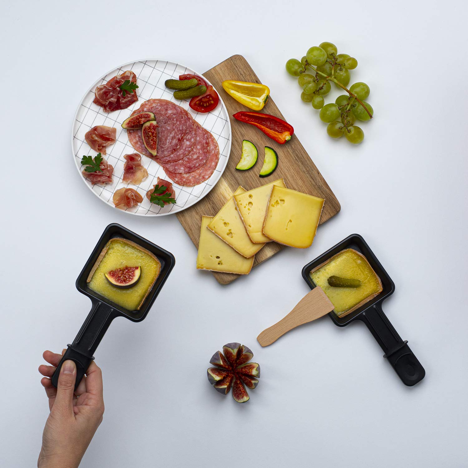 Image du produit Wëasy Appareil à Raclette 2 Personnes TAK12, Multifonction 2 en 1 Raclette et Grill, Connectable avec TIK12 et Jusqu'à 4 Appareils, Antiadhésif, Rouge
