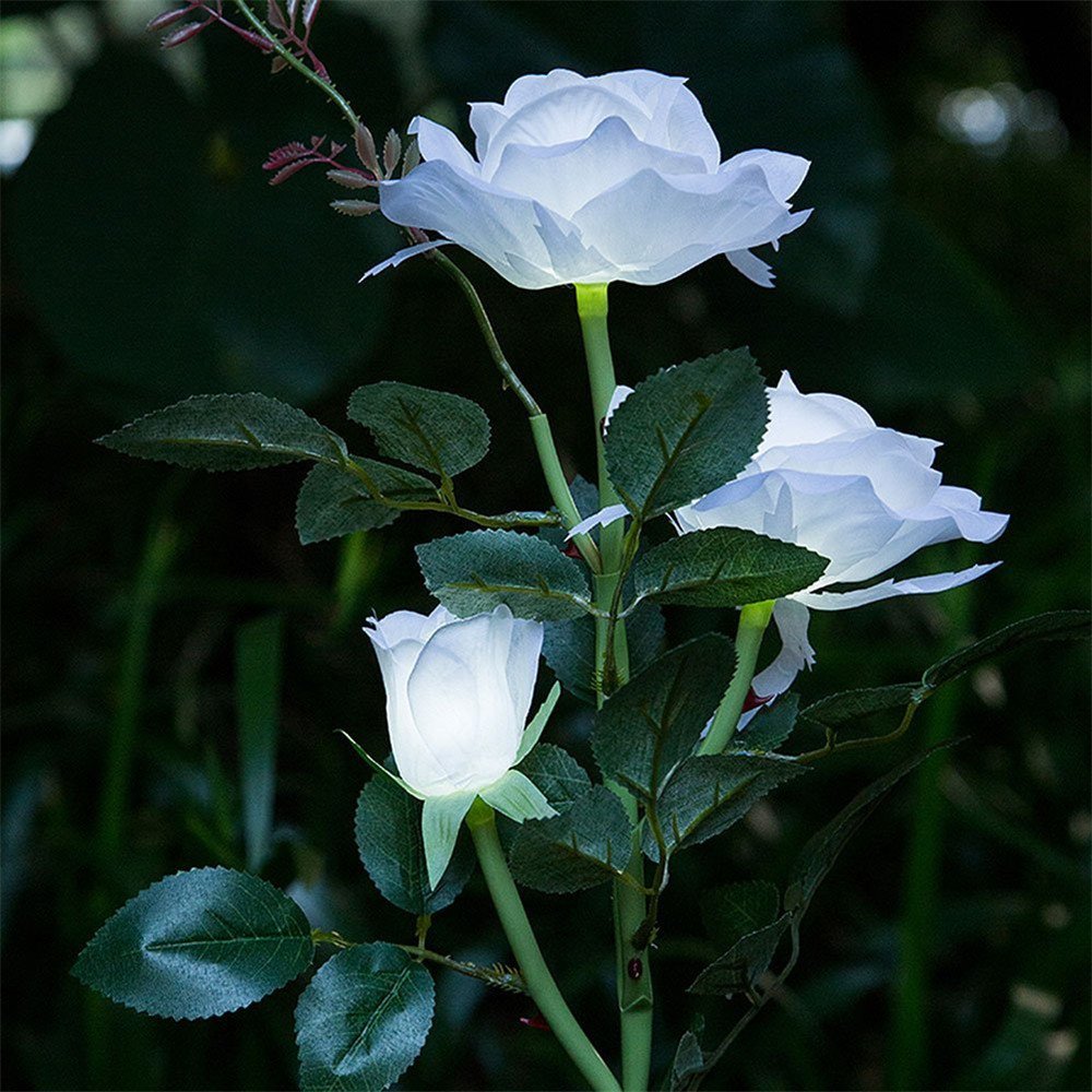 WakeDay Flor LED Luces solares para exteriores Decoración, 3 cabezas Flor de rosa blanca Lámpara decorativa para césped Jardín Patio Paisaje Decoraciones Camino Adornos de patio, Estaca de flores, Reg