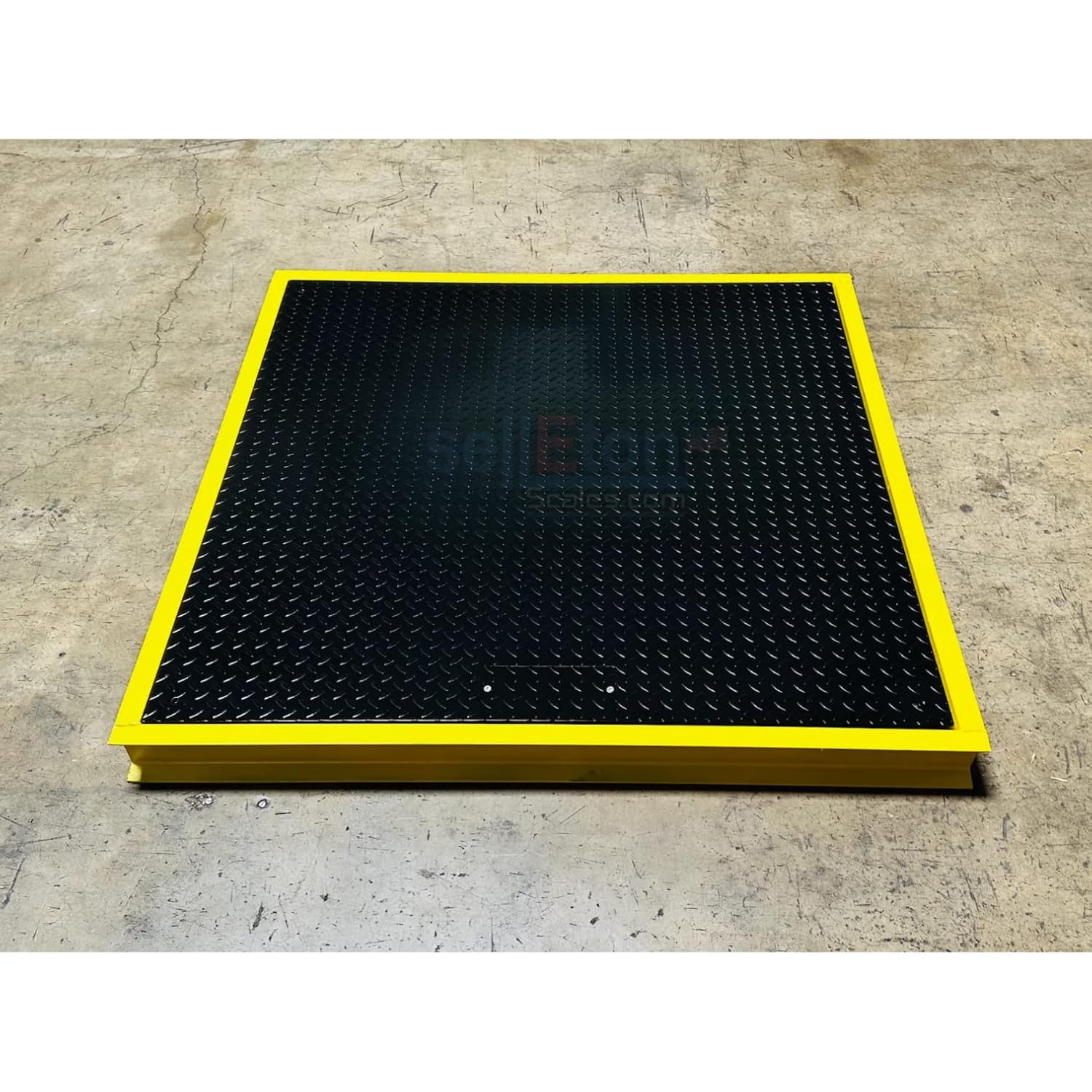 SellEton 48x48 inch floor scale with pit-frame, angled view