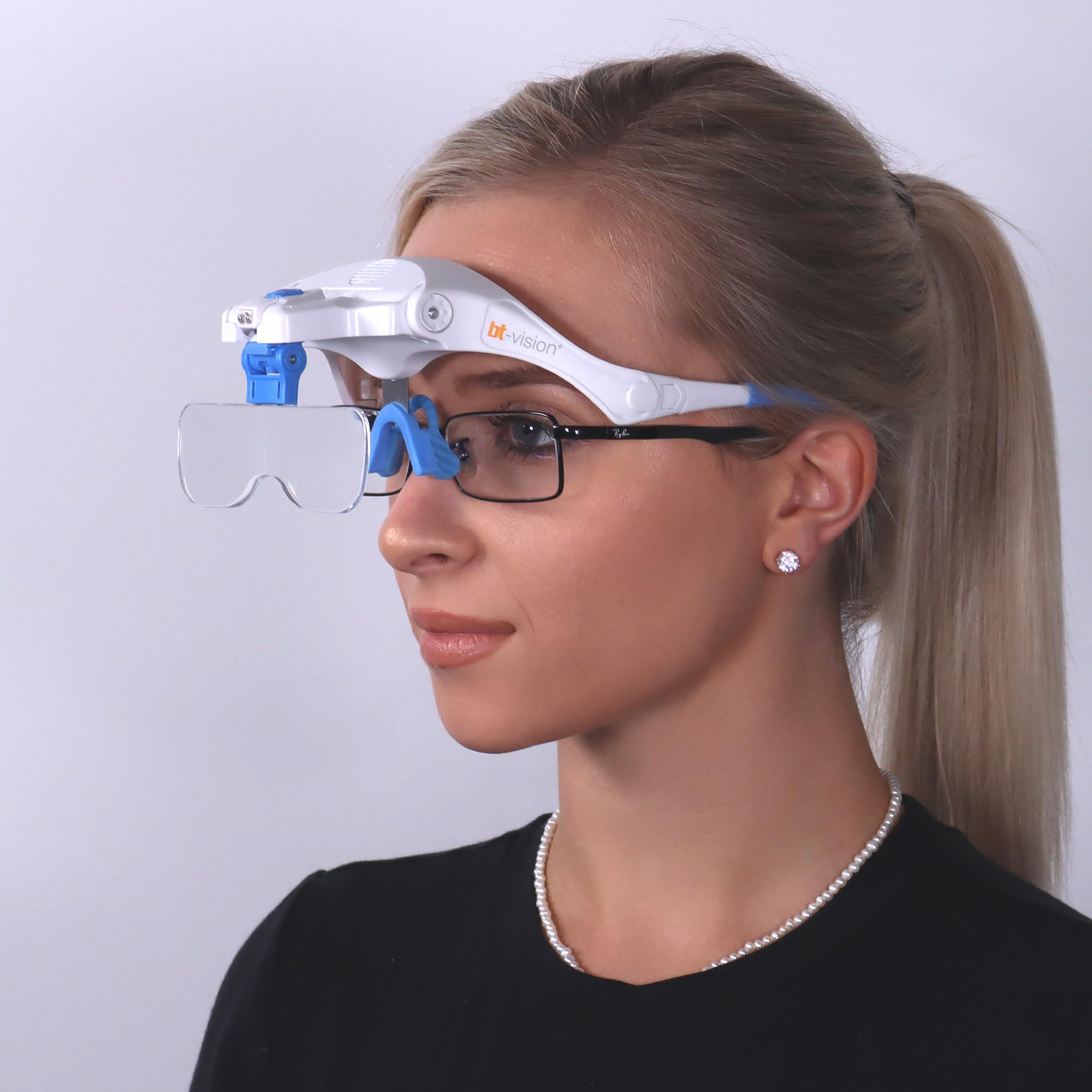 Bio-Therapeutic bt-Vision 2.0 hellweiße LED-Kopflupe, 5 abnehmbare Linsen, 1 x 3,5 x, abnehmbares Kopfband, Lupe für Enge Arbeiten, entworfen in Seattle