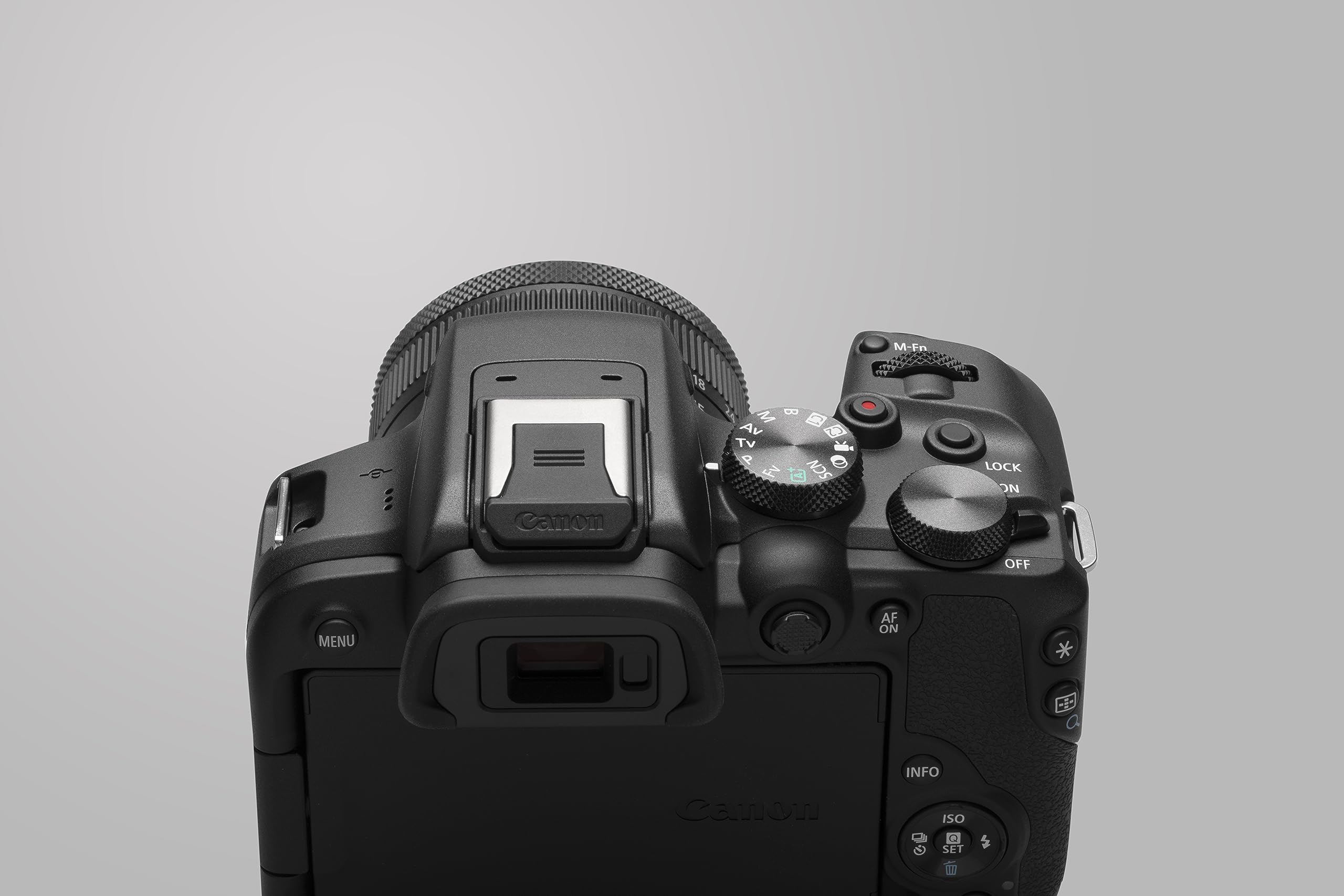 Canon EOS R10 Mirrorless Camera + RF-S 18-45mm F4.5-6.3 is STM