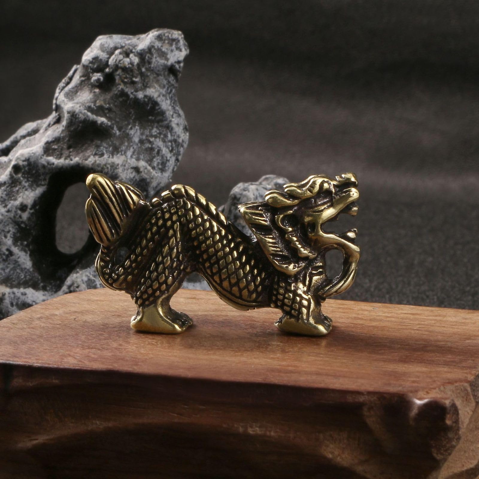 NBKLSWSUI Handmade Bronze Keychain Sculpture Figurine Sculture