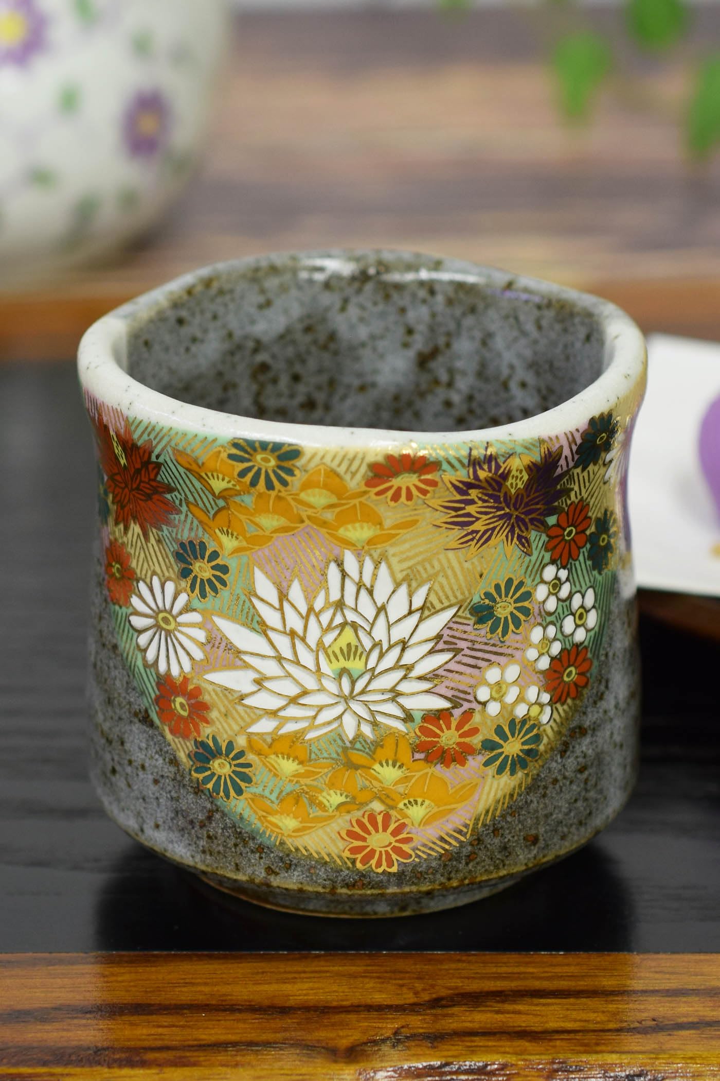 Kutani Ware Hanazume Gold Flower Yunomi Tea Cup Ceramic 3.2in Made in Japan