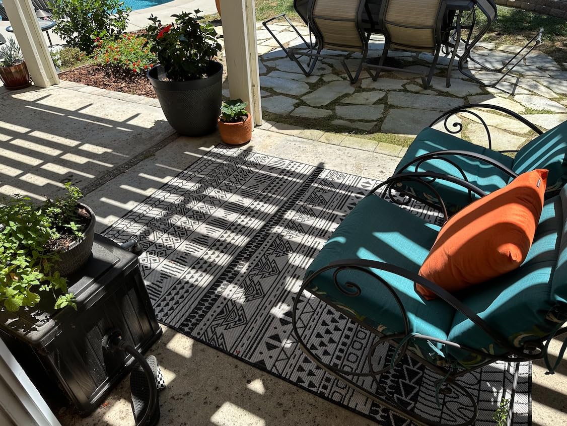 Pulled our little area together, easy to maintain.