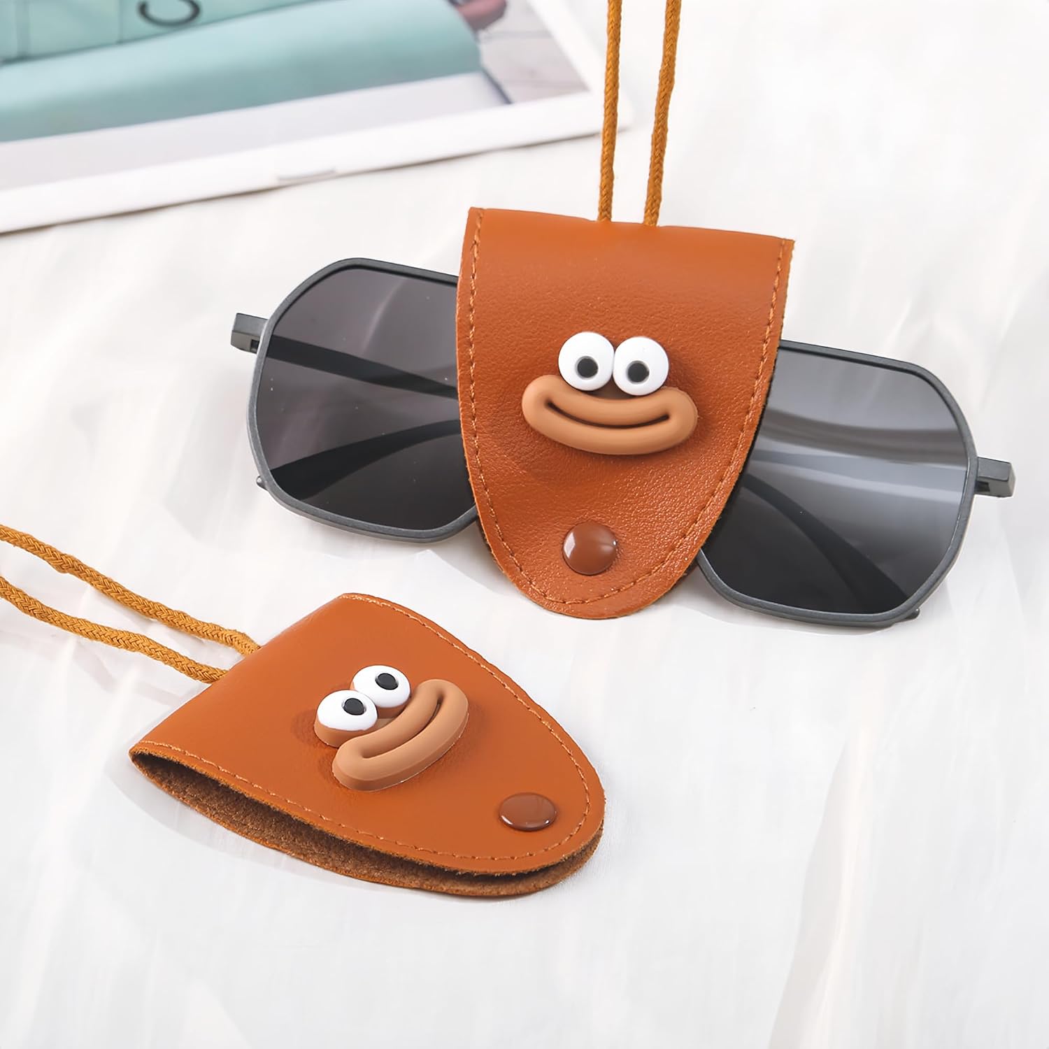 Eyeglass Holder Necklace, PU Leather Eyeglass Clips with Cute Sausage Lips for Sunglasses & Reading Glasses, Hands-Free Eye Glasses Holder Around Neck for Women & Men