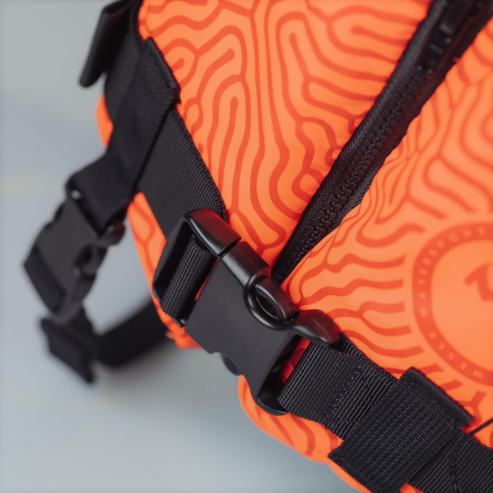 MESLE Rettungsweste Baby & Kinder 100N ohnmachtsicher | Schwimmweste 5–30 kg nach DIN EN ISO 12402-4 | Sicherheitsweste mit Reflektoren, Signalpfeife, Haltegriff & komfortabler Passform