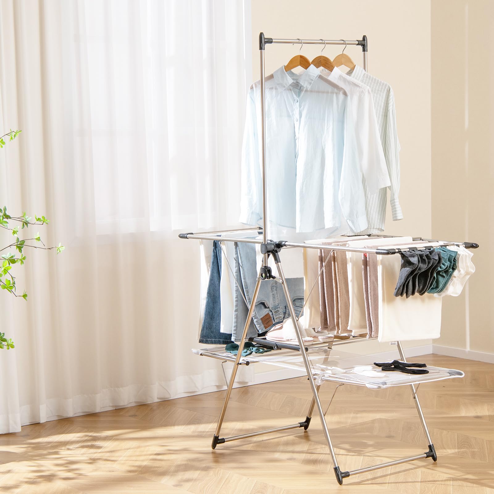 GOPLUS Tendedero Plegable, Soporte de Ropa Vertical con Barra de Colgar, Alas Ajustables 70-140 cm, Pinzas para Calcetines, Tela de Malla y Ganchos para Zapatos, Tendedor Extensible Interior Exterior