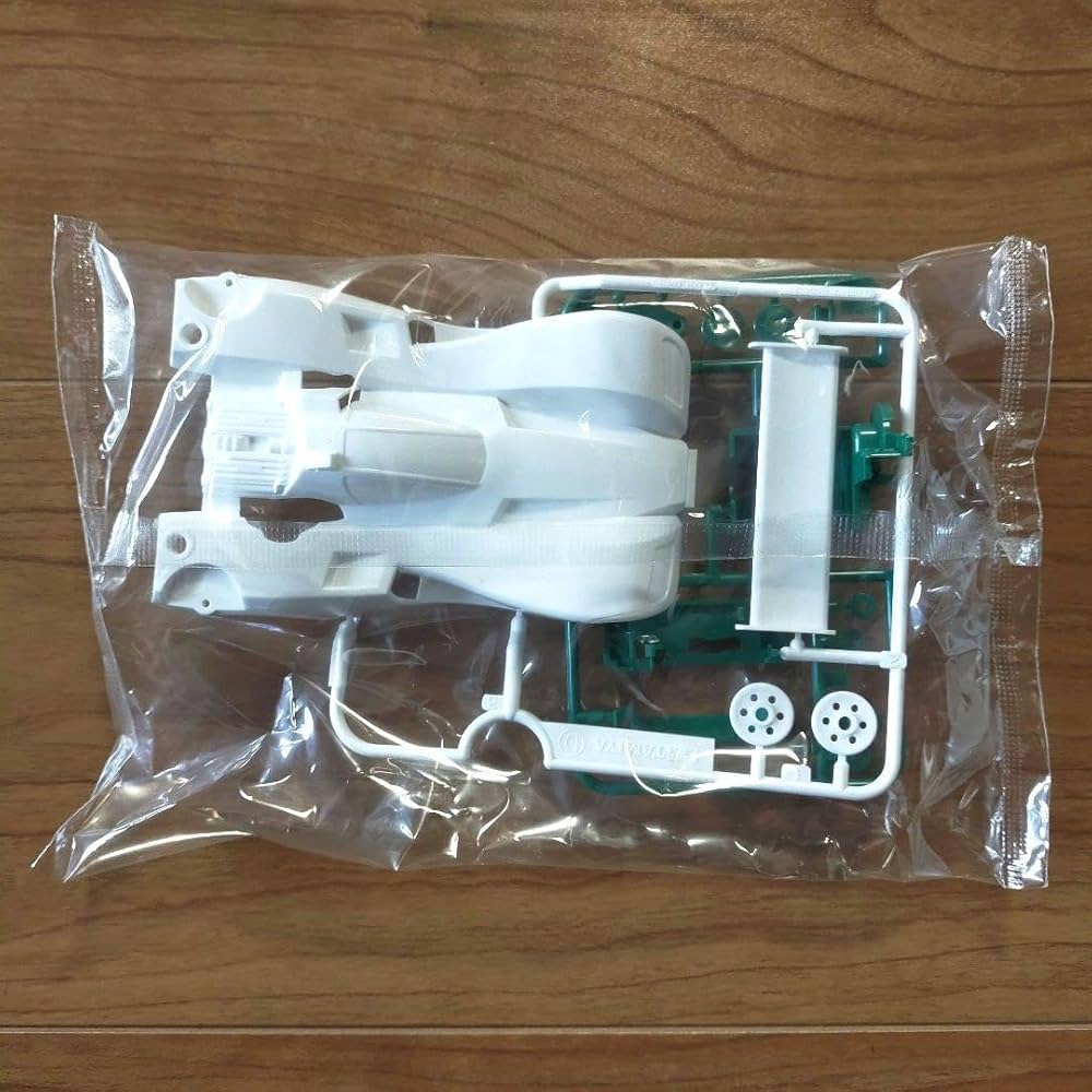 Amazon.co.jp: 当時物 1/32 マグナムセイバー フルカウルミニ タミヤ 