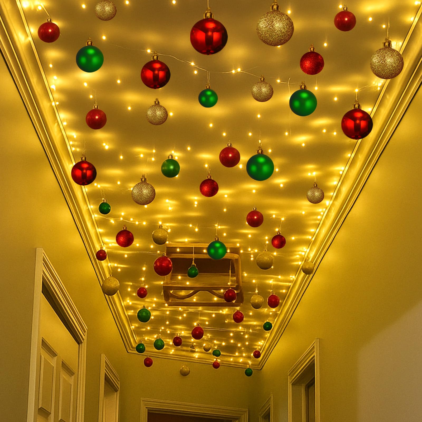 Soulchen Set di decorazioni natalizie per corridoio e soffitto, con 82 ornamenti a sfera di Natale, 100 ganci adesivi da soffitto da 19,8 m, luci a LED, decorazione natalizia per corridoi, per interni