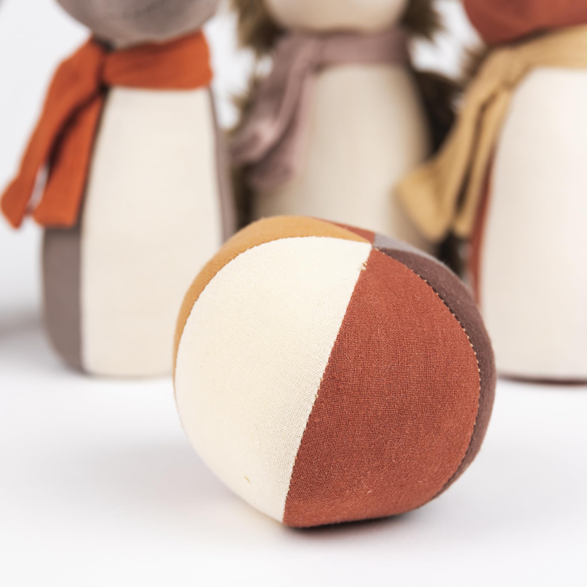 Egmont Toys Juego de bolos "Animales del Bosque" – Juego de bolos de algodón para niños, 5 conos de animales y pelota, juguete de motricidad para todas las edades, juego educativo para interior y