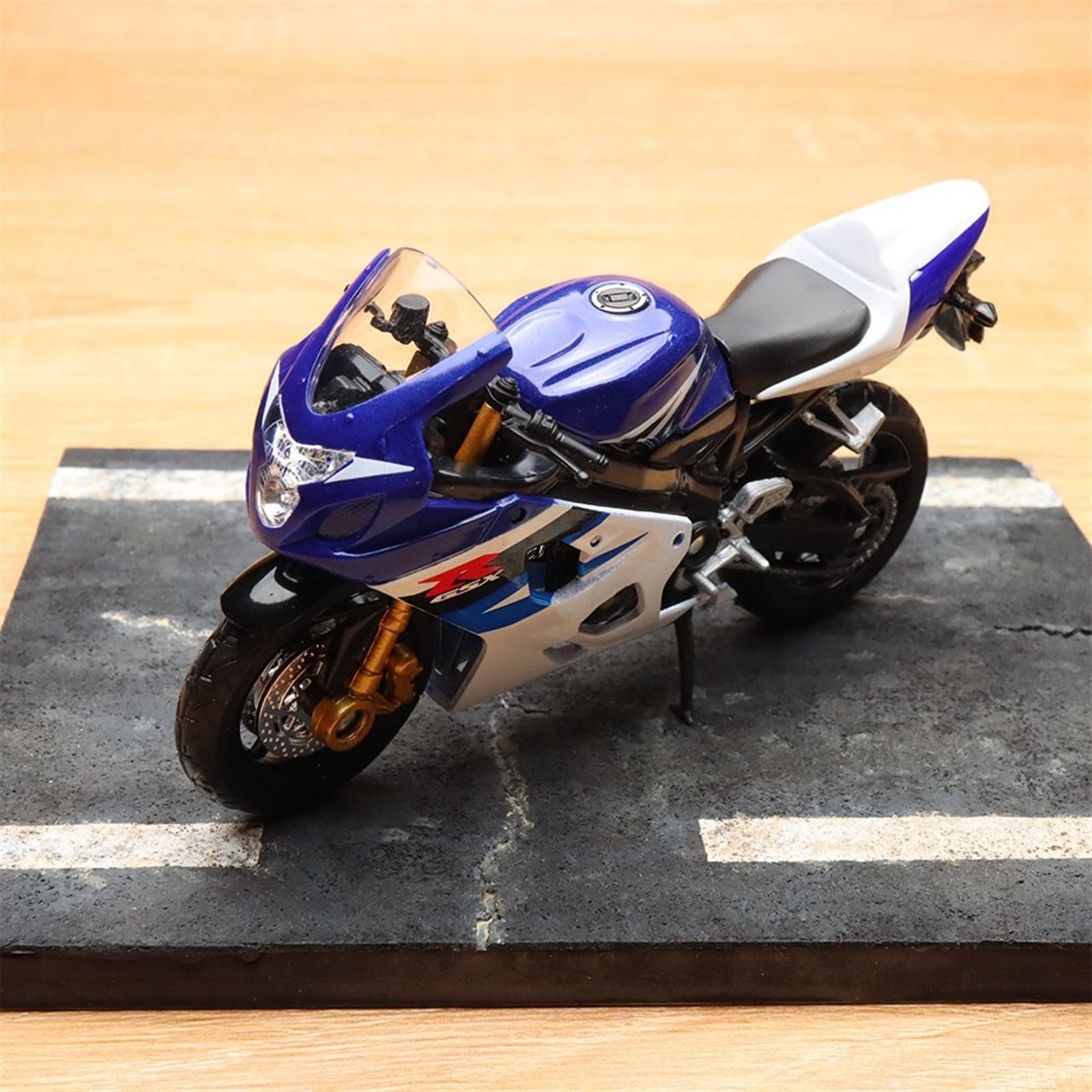 Amazon.com: Collection 1:18 for Suzuki GSXR 750 Motorcycle