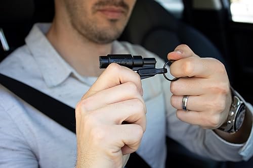 Miniatura 14 de resqme Herramienta de escape de coche con llavero de emergencia original, cortador de cinturón de seguridad 2 en 1 y rompevanas, fabricado en