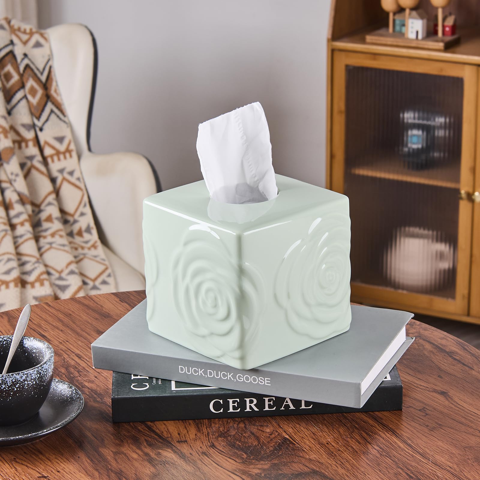 Housse de boîte à mouchoirs cubique en céramique vert clair avec rose – Grande boîte à mouchoirs carrée élégante pour salle de bain, chambre, bureau, comptoir de cuisine – Cadeau parfait pour