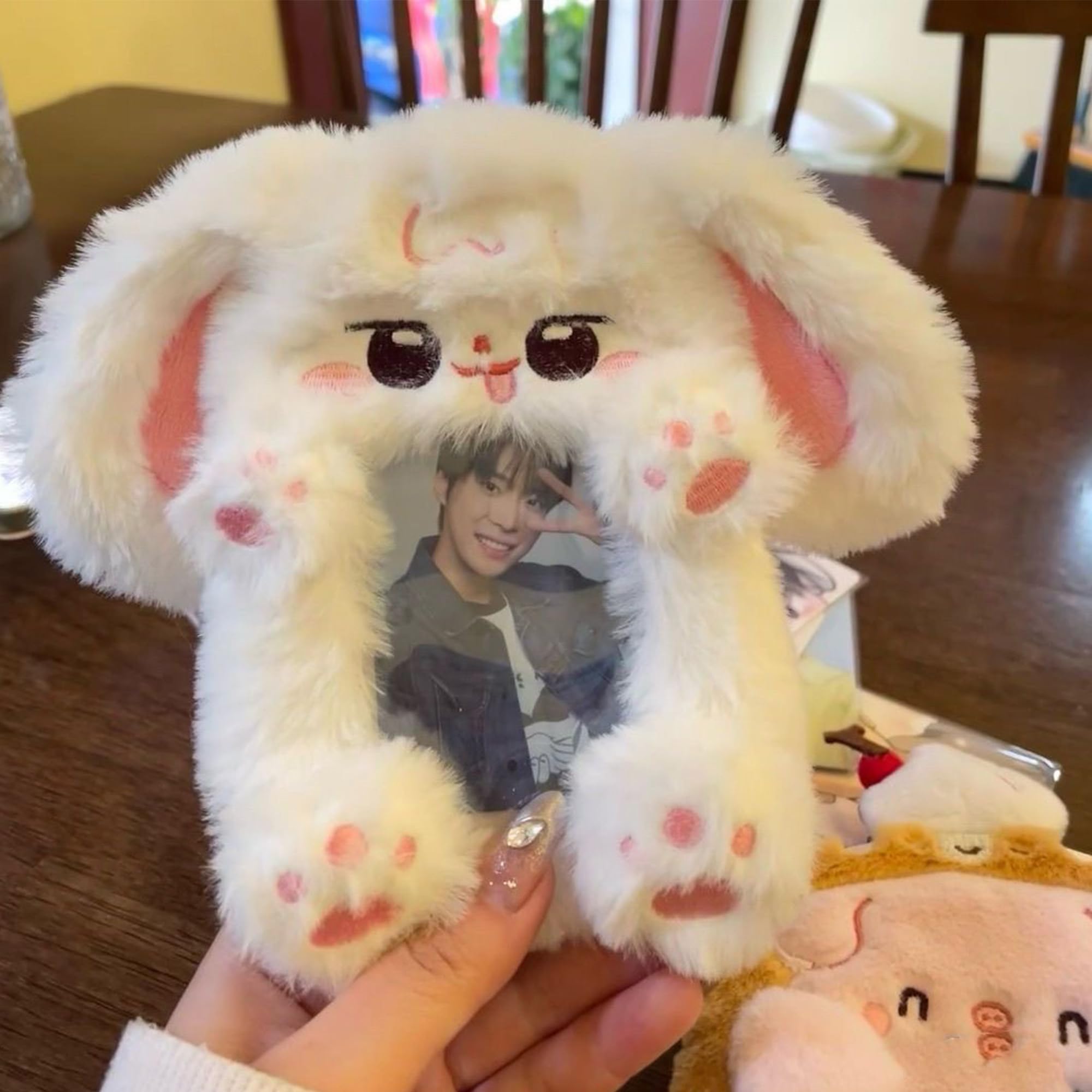 CHENNAN 2 pièces Pochette Photo d'animal de Dessin animé, Porte-cartes photo mignon avec chaîne pendentif, Range-Photos en Peluche pour Cartes Pochette Photo en Peluche, Porte-carte Kawaii (A)