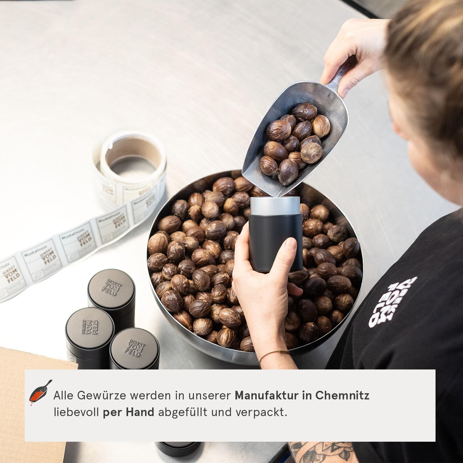 Direkt vom Feld | Gewürz-Grundausstattung | Geschenkset aus 8 Bio Gewürzen mit leckeren Rezepten