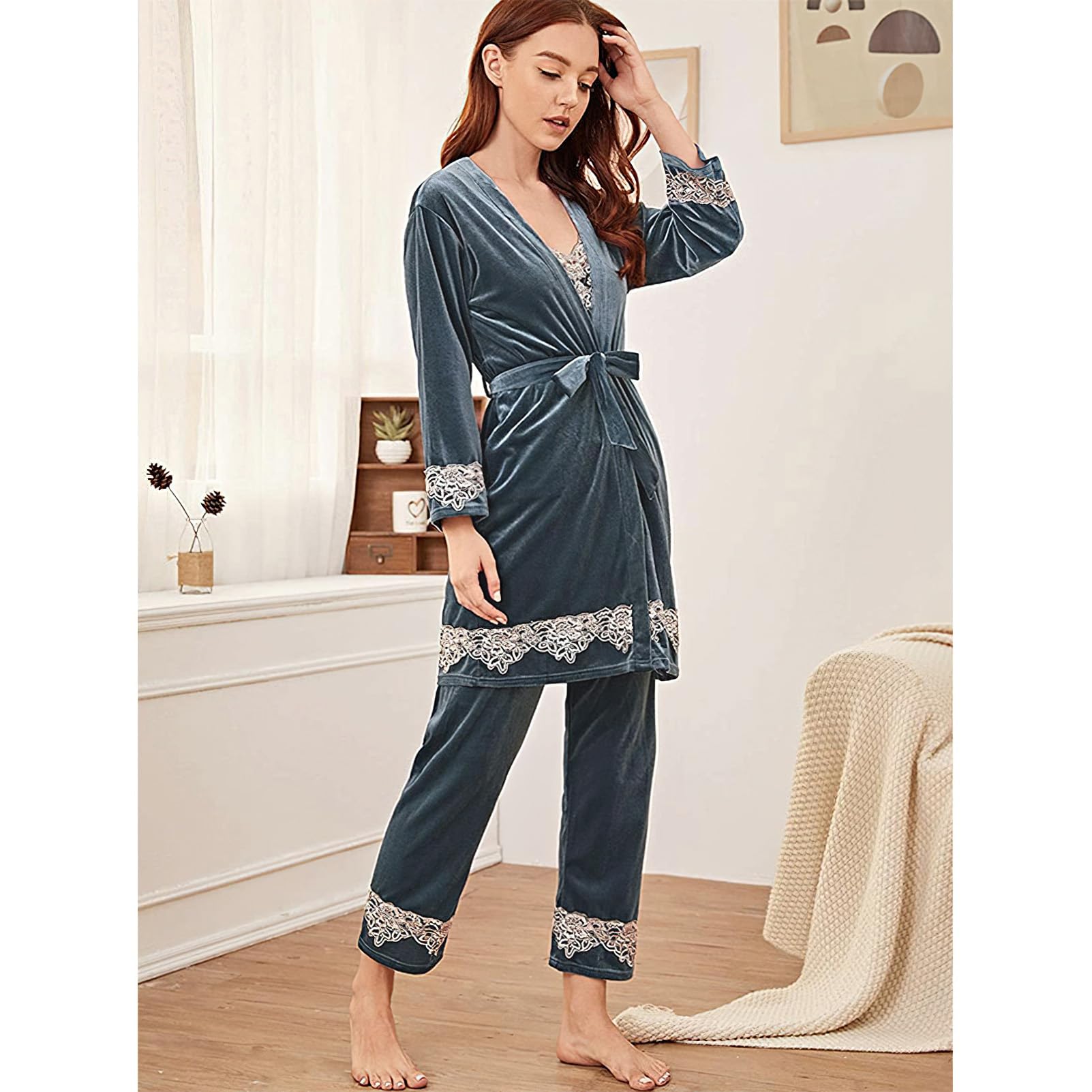 Donna Elegante Ricamo 4PCS Set Pigiama Velluto Accappatoio + Abiti + Pantaloni Abbigliamento Termico da Notte