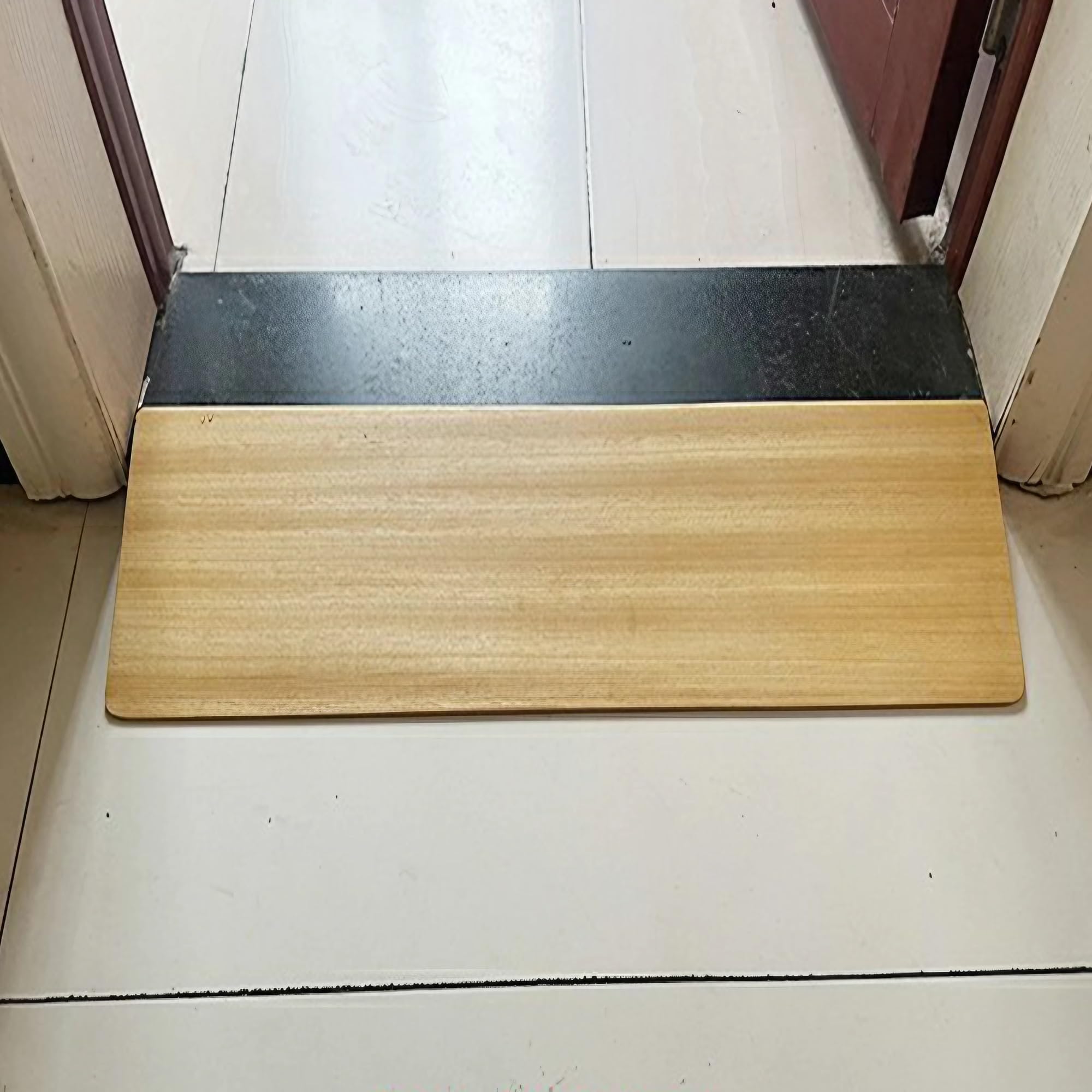 Rampa de Umbral de Puerta de Madera Maciza - Ligera Portátil para Sillas de Ruedas/Carritos, Inclinación Estable, Uso en Aceras/Interiores(80 x 15 x 3 cm)