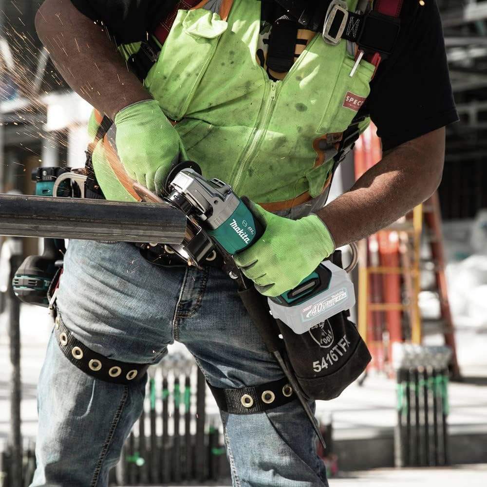 Makita - 40V Max Xgt. Brushless Cordless 6 Paddle Switch A (GAG08Z)