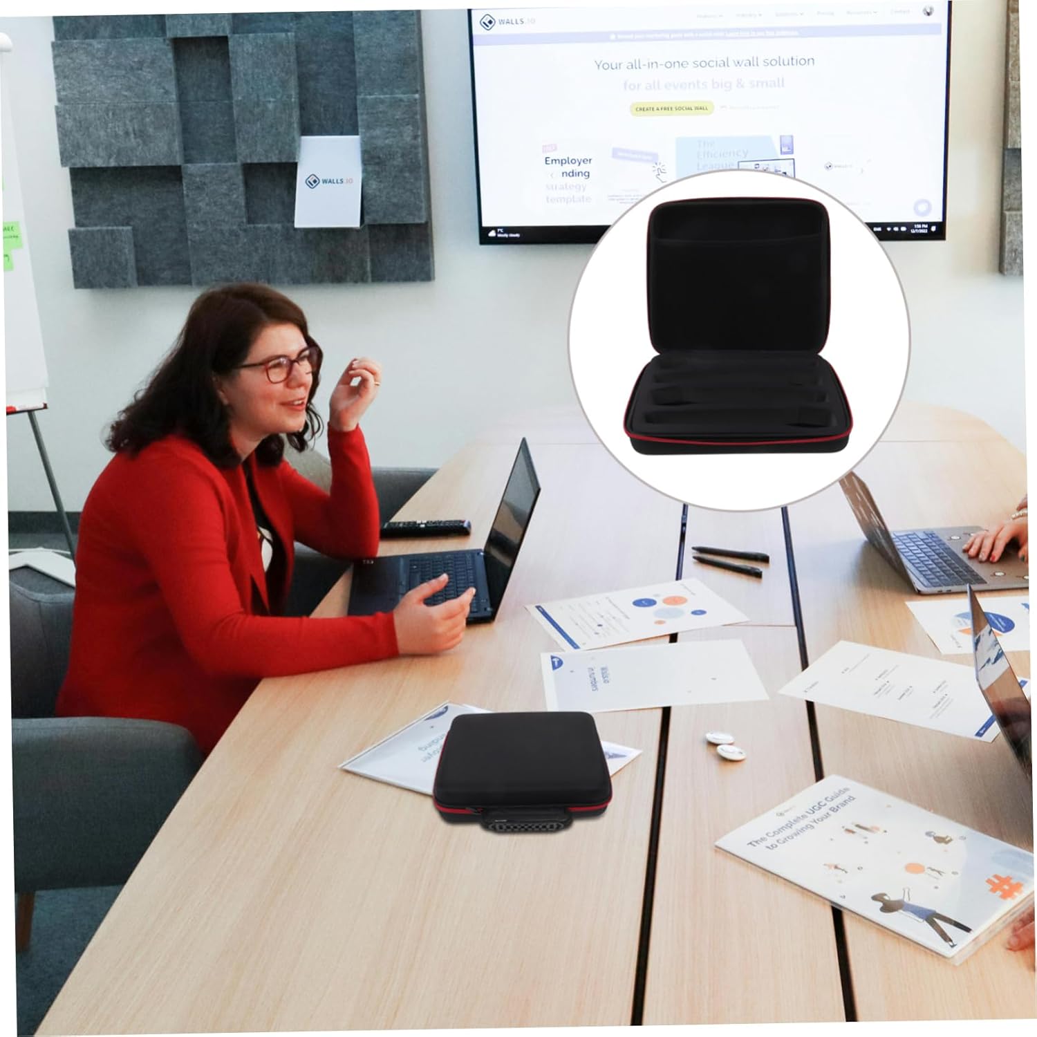 Microphone Carrying Case Shockproof Storage Bag for Handheld Microphones Lightweight Portable Design for Outdoor Performances Ktv Parties Fits Various Mic Types