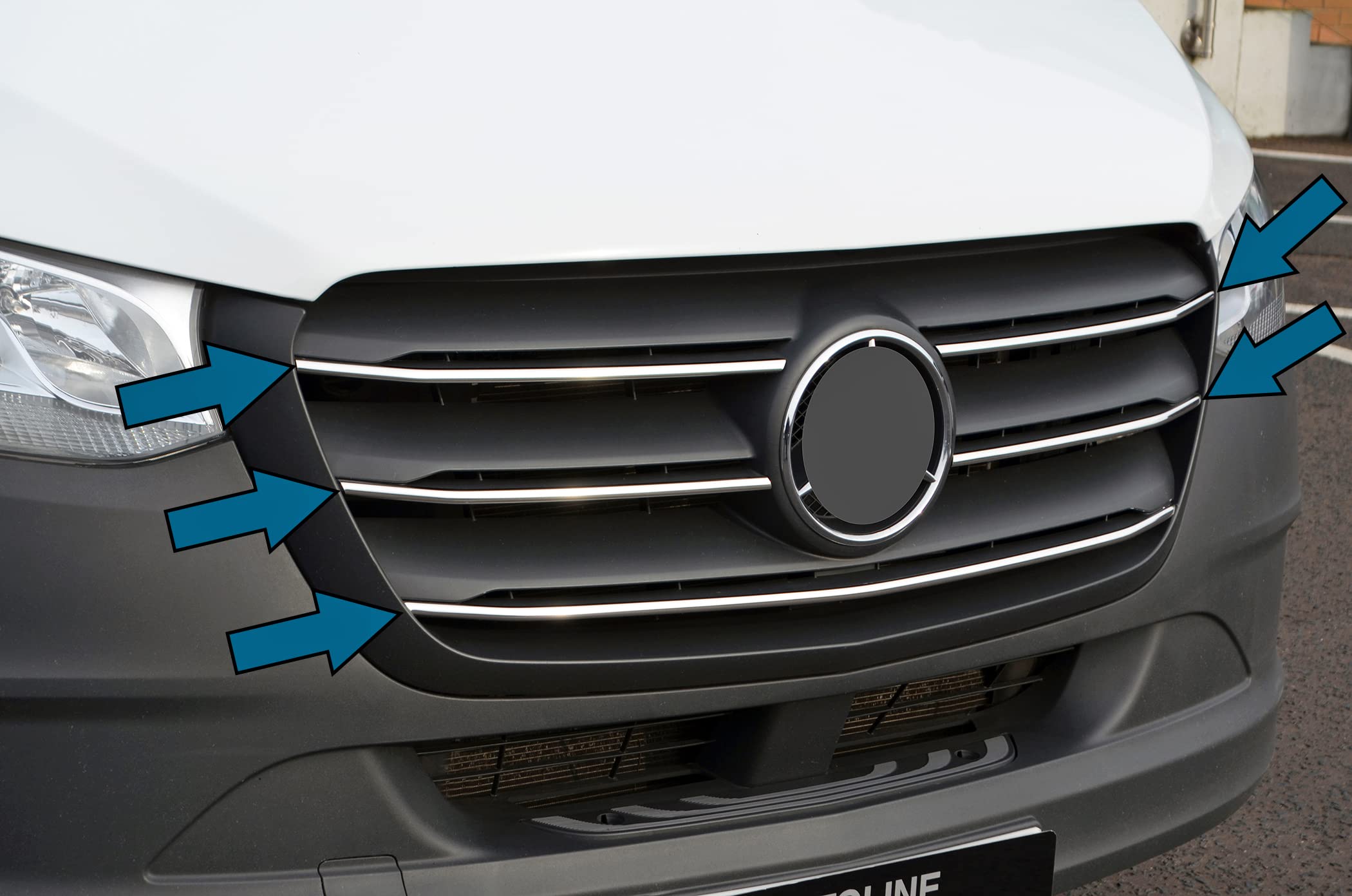 Garnitures de grille chromées Sprinter W907 dès 2018 : parfait pour la finition de van aménagé