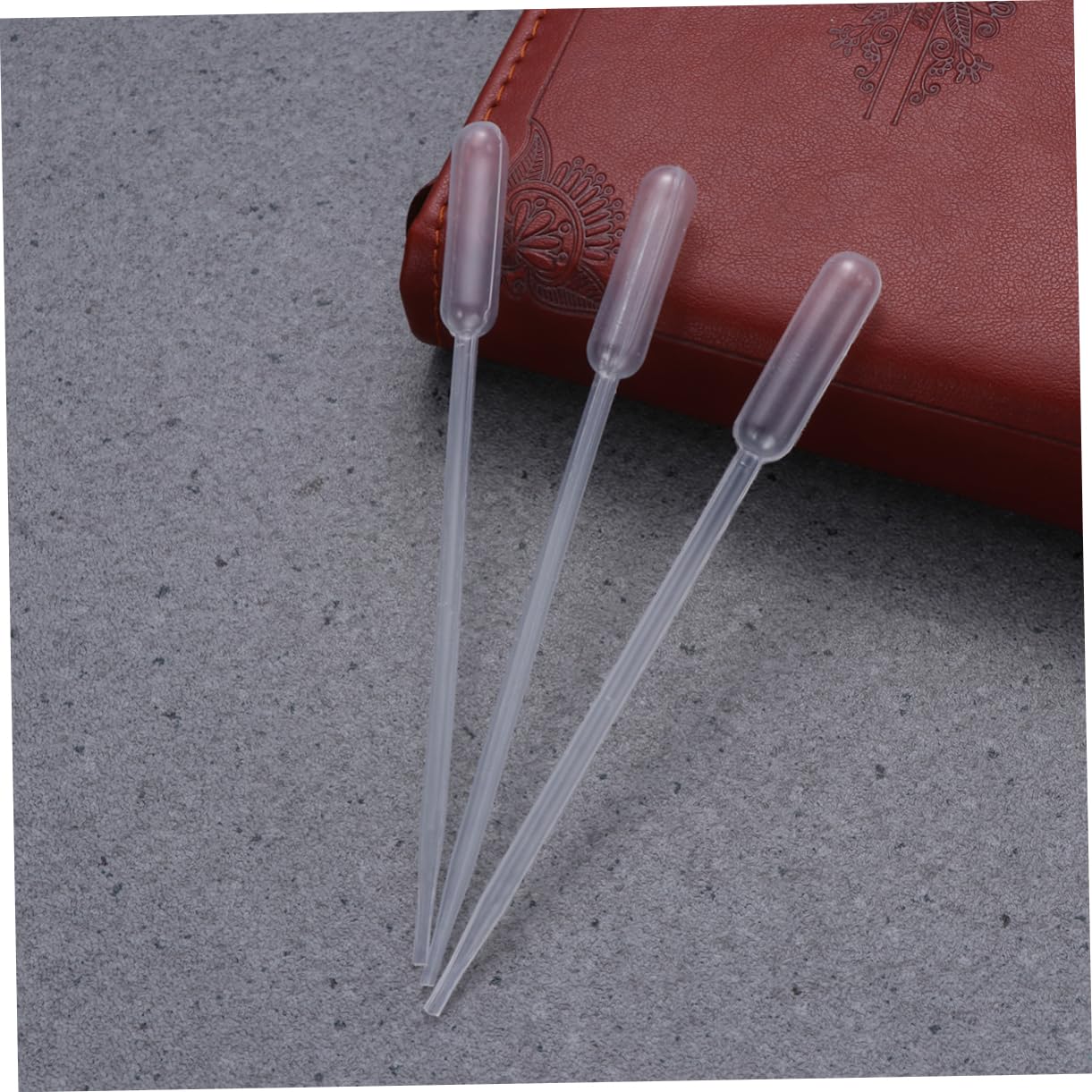 500 Pcs 0.5ml Plastic Transfer Pipettes Graduated Droppers | Micro Measuring Scale, Disposable Liquid Handling, for Fragrances and Cosmetics, Essential Oils Use