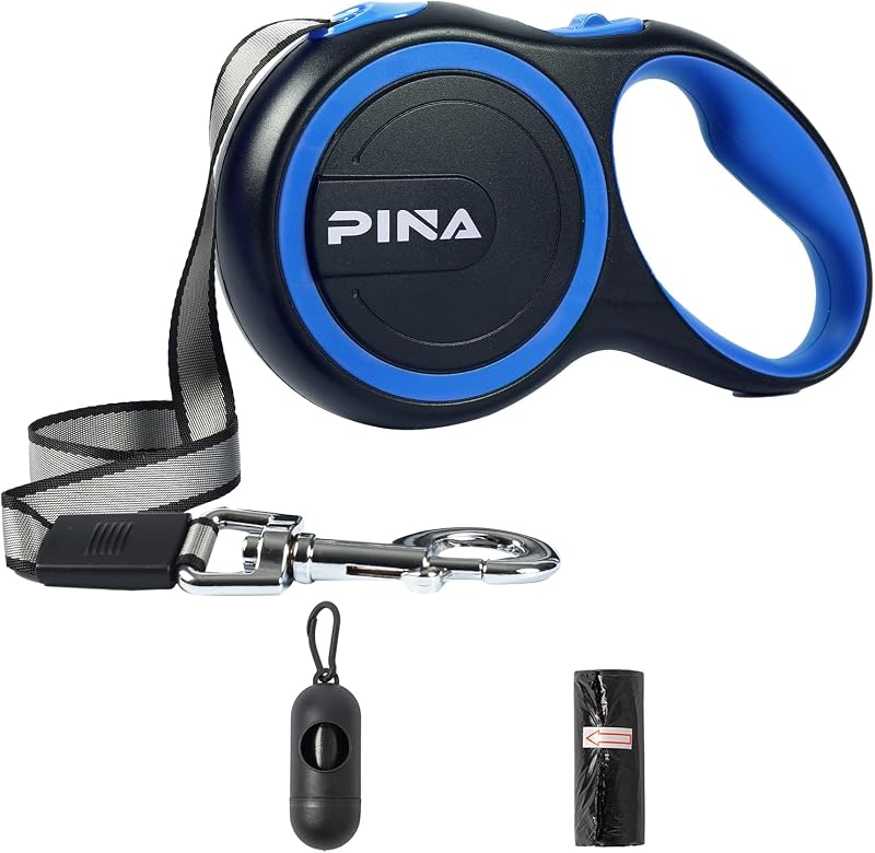 PINA Correa retráctil para perro, correa de perro de 26 pies para perros pequeños, medianos y grandes de hasta 110 libras, cinta de nailon reflectante fuerte sin enredos de 360°, con mango antideslizante, freno con una sola mano, cerradura - negro azul