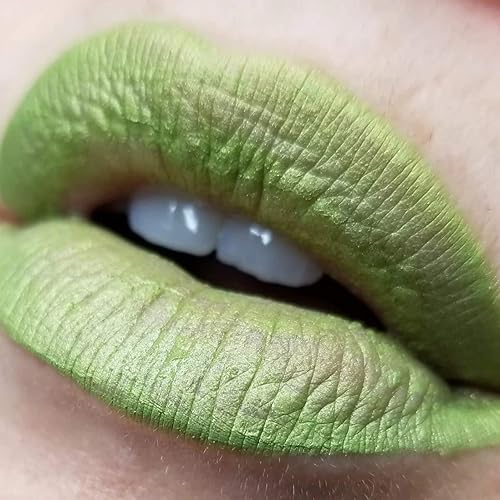 Miniatura 8 de Lápiz labial líquido gótico para cosplay. Productos de belleza 100% veganos y libres de crueldad inspirados en el horror, la cultura pop y el