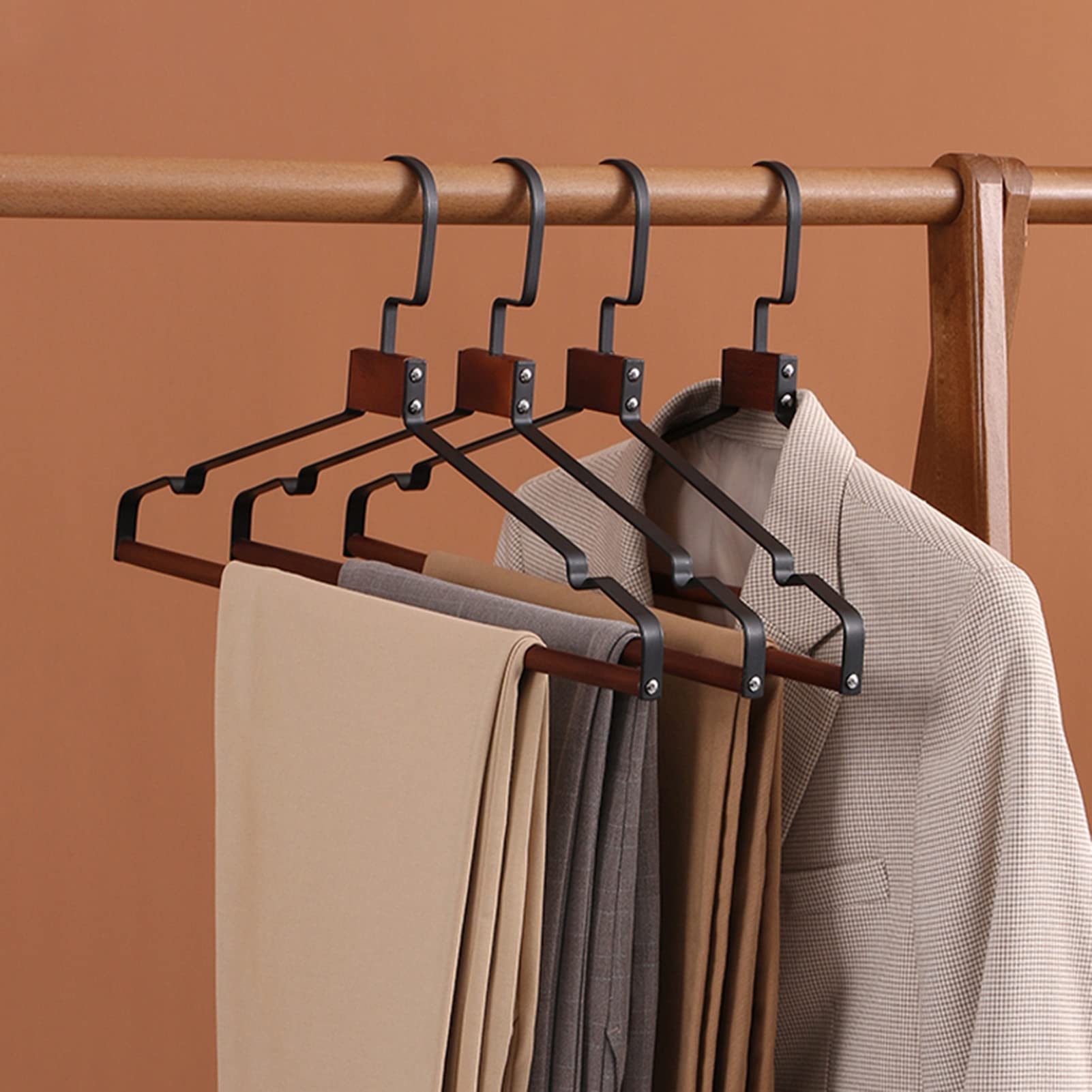Appendiabiti in Legno in Ferro Battuto Versatile, Spalle Allargate, Gancio Girevole A 360°, Confezione da 10 per Cappotti, Abiti, Pantaloni E Giacche