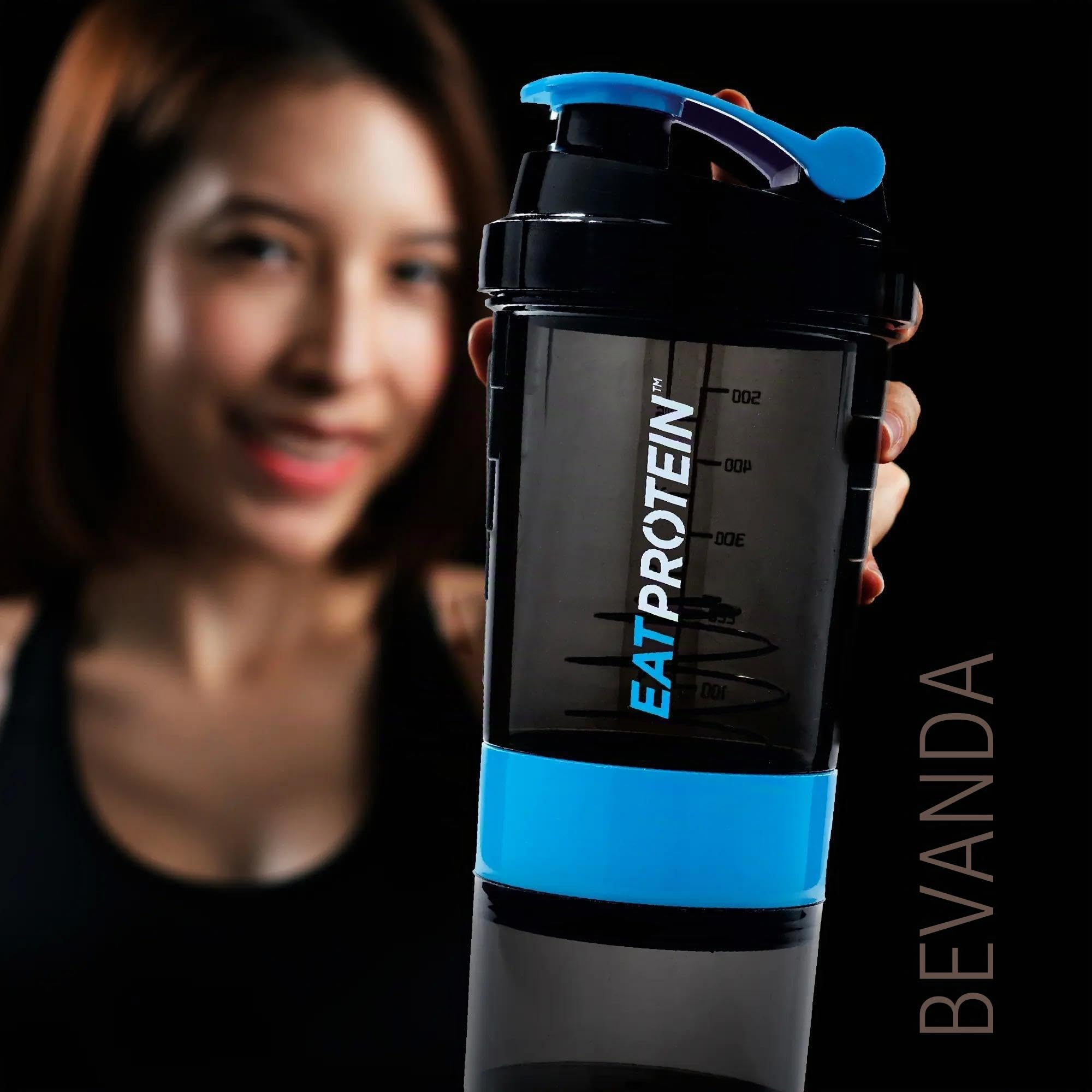 Bottiglia shaker per proteine da 500 ml – 2 contenitori per polvere staccabili