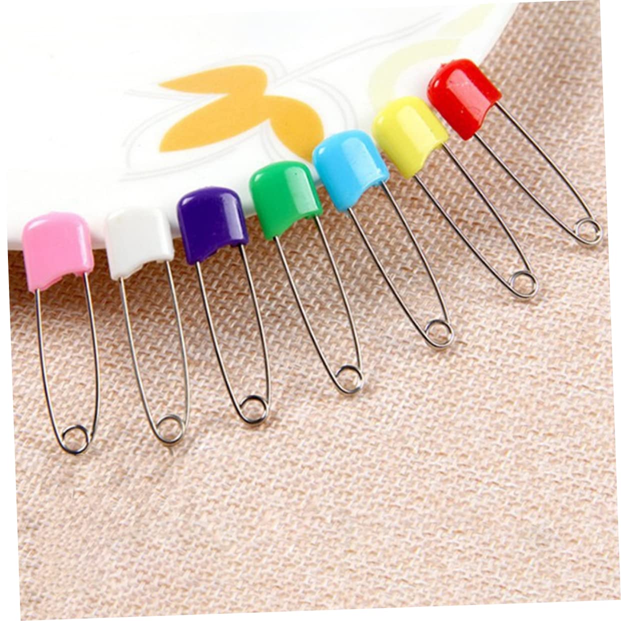 CIMAXIC Adult Diaper Pins Large Safety Pins Locking Plastic Heads for Bibs Random Color