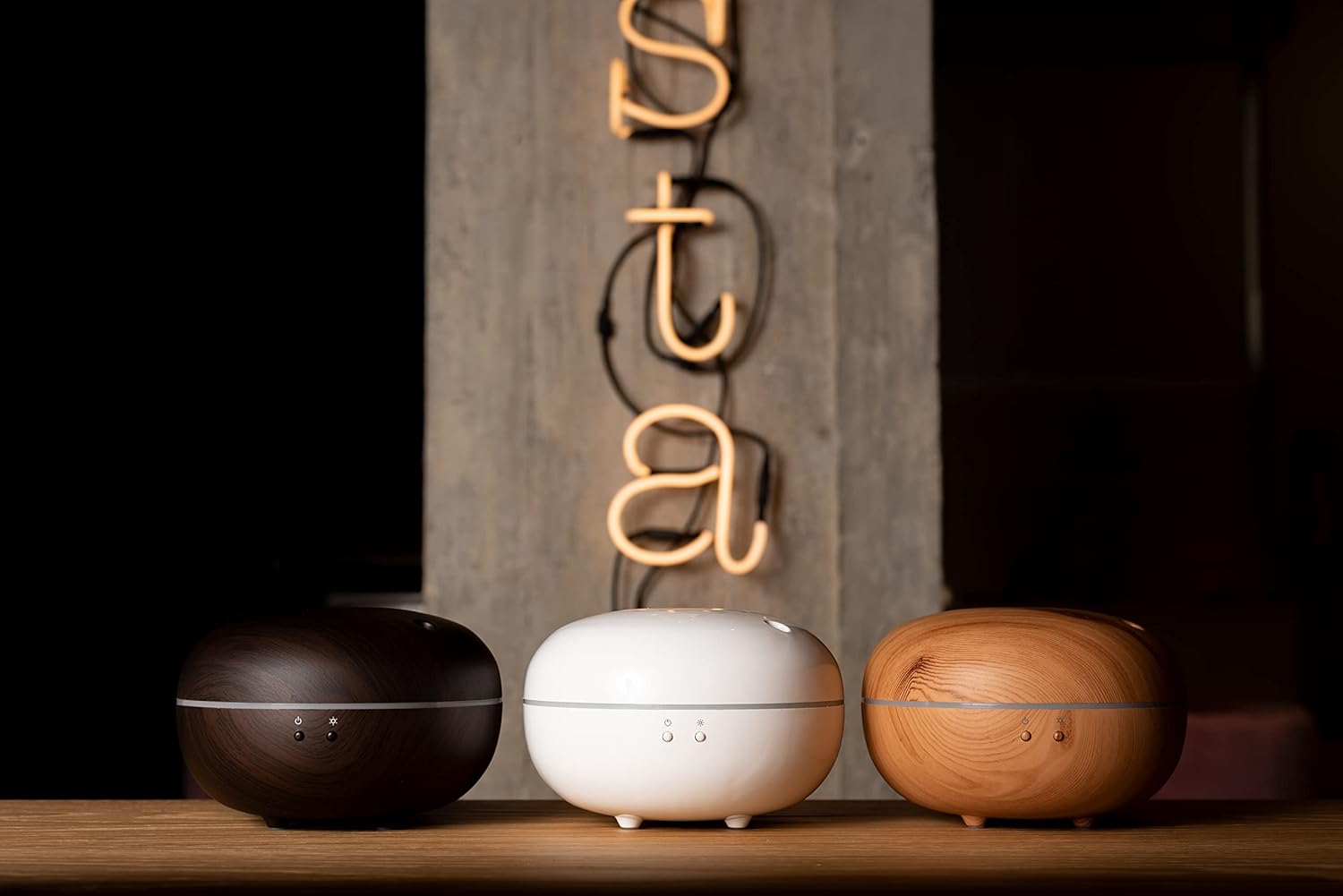 Serene House Ultrasonic Macaron Aromatherapy Essential Oil Cool Mist Diffuser – Optional Warm White, Calming Ambient Light Display with Automatic Shut-Off – Light Wood, 250ml
