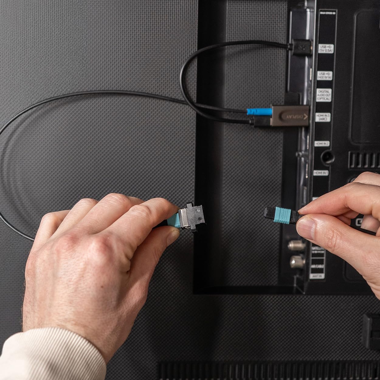 FeinTech ProFibre - Cavo HDMI in fibra ottica 8K 60Hz / 4K 120Hz Armored MPO Pure Fibre Cavo staccabile 48 Gbps eARC CEC (3000, centimetri)