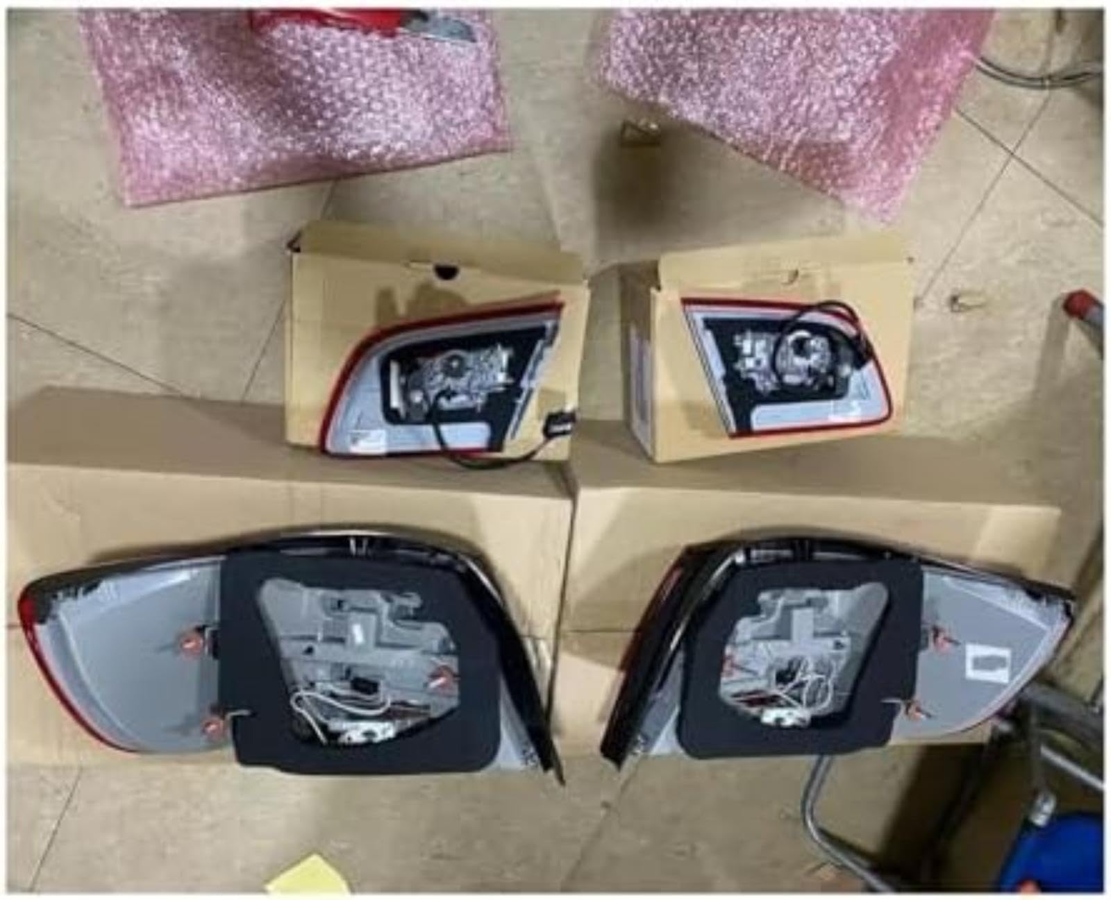 Dla BMW 3 E93, dla Coupe 2009-2013 Światło tylne Lampa hamowania Światła cofania Zespół kierunkowskazów Lampka kontrolna lusterka bocznego (Inner right) Lampka kontrolna (Inner right)
