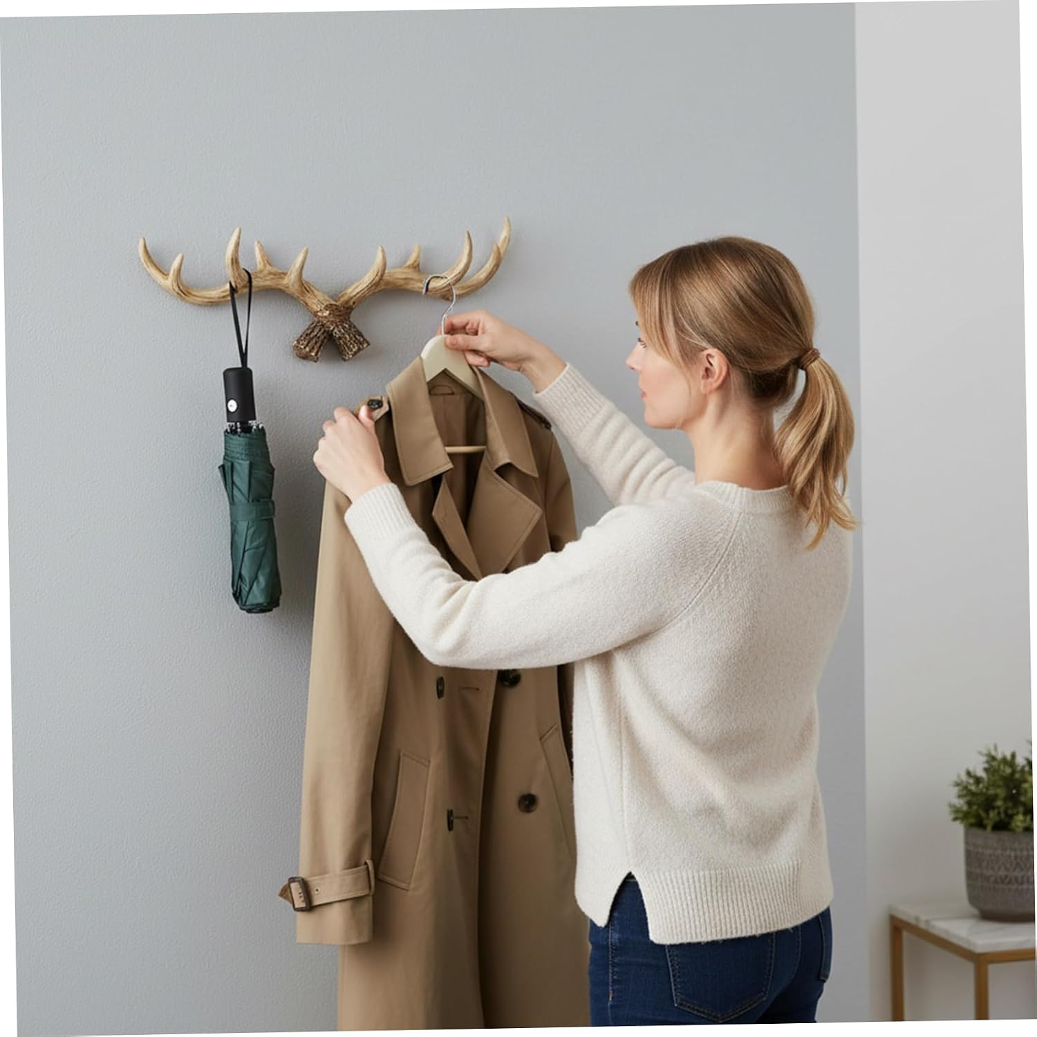 Antler Coat Rack, 11x4x2 Inch Vintage Simulation Antler Decor, Wall-Mounted Hooks, Resin Deer Hook, for Jewellery Display Bathroom Towels Supplies image 2