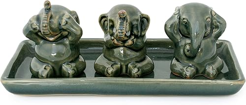 NOVICA Artisan - Juego de 3 figuras de cerámica de celadón hechas a mano, diseño de elefante de buena suerte con temática de animales [elefantes 3,