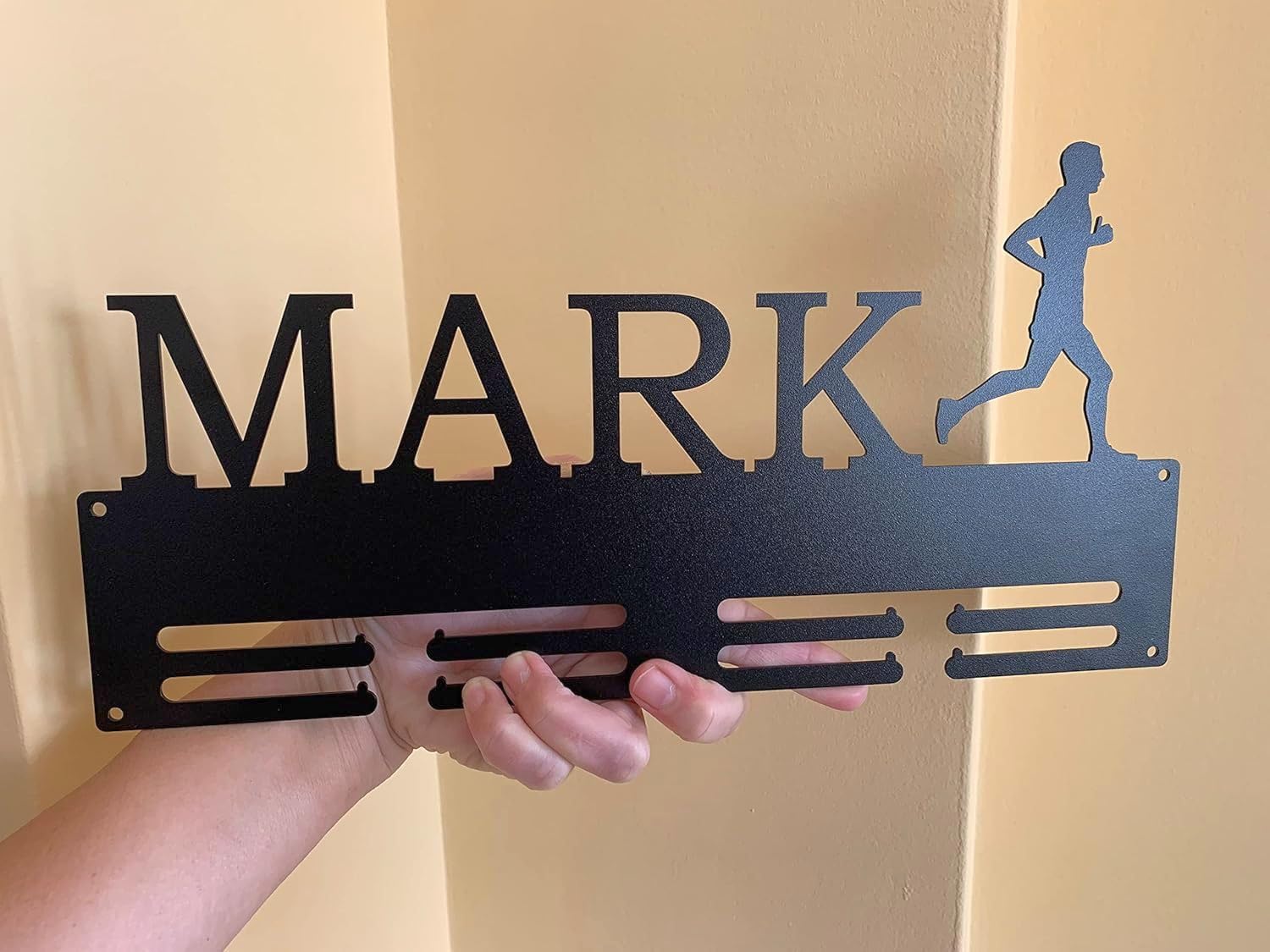 Porta Medaglie personalizzato, Appendino per medaglie, Espositore in metallo per medaglie personalizzate, appendiabiti sportivi, ginnastica, corsa, maratona, corridore, Medal Hanger Display (Design 1)
