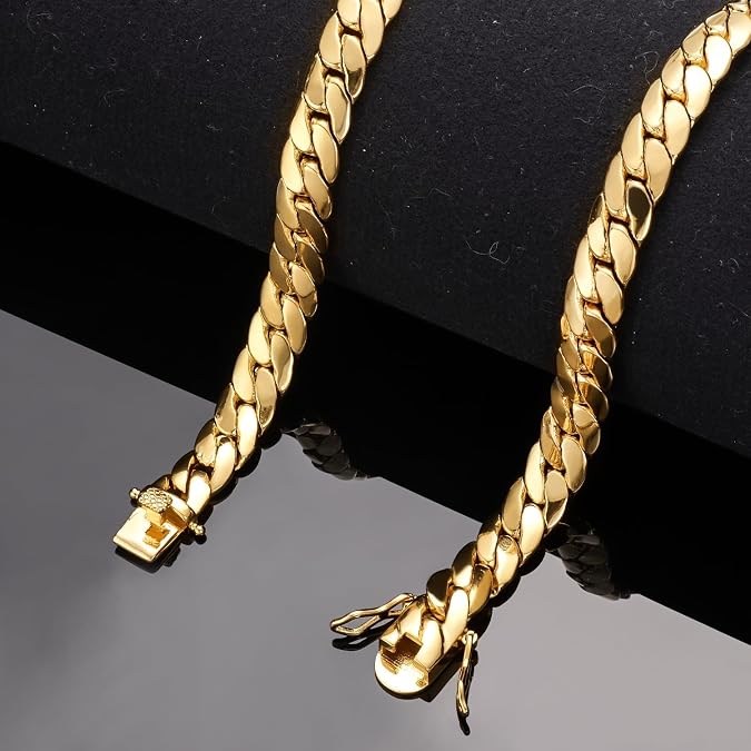 Beautiful 14K or 18K Solid Gold Bracelet for Men and Women - Cuban Horseshoe Design, Weighing 10.5g. The Perfect Fashion Accessory and Birthday Gift Father's Day gift.