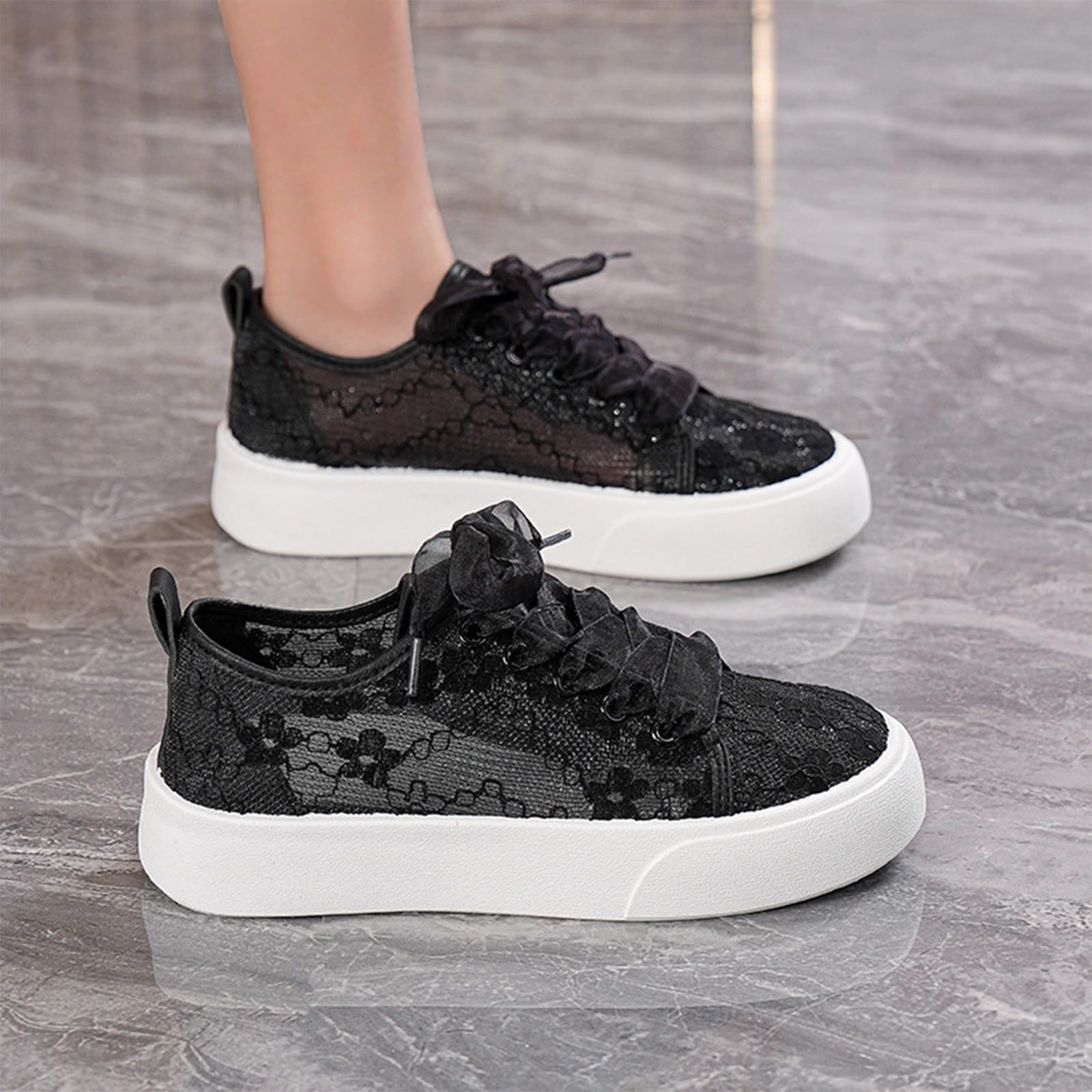 Scarpe da ginnastica da donna in pizzo bianco, in rete trasparente, con fiori, ricamate, piatte e traspiranti, eleganti, per il tempo libero, per lo sport all'aria aperta