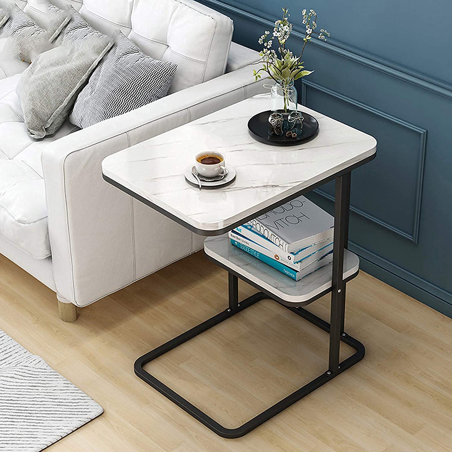 Table basse de canapé avec rangement pour un salon moderne et ordonné