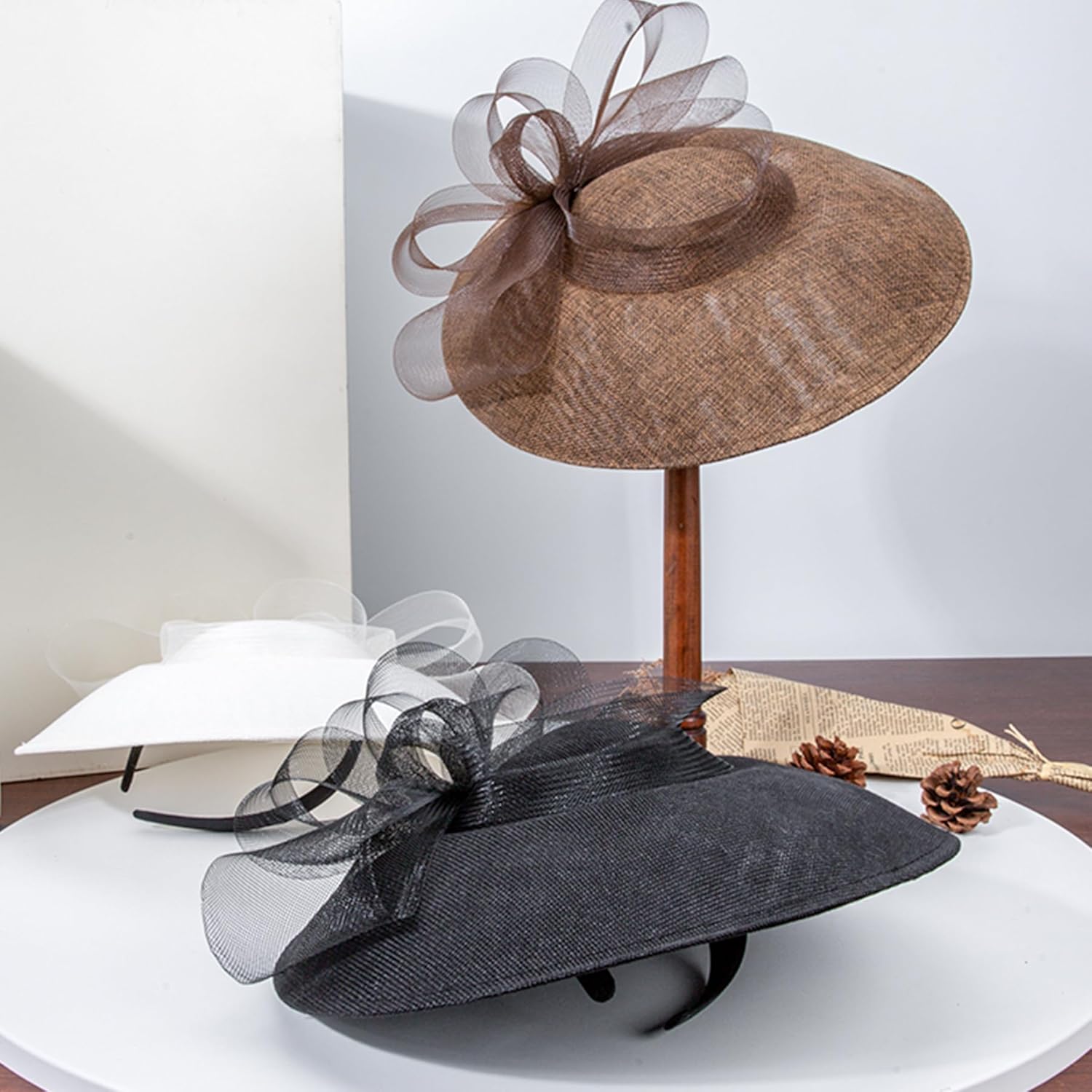 F FADVES Elegant Wide Brim Fascinator Hat for Women, Detachable Headband & Clip, Faux Linen Mesh Bow