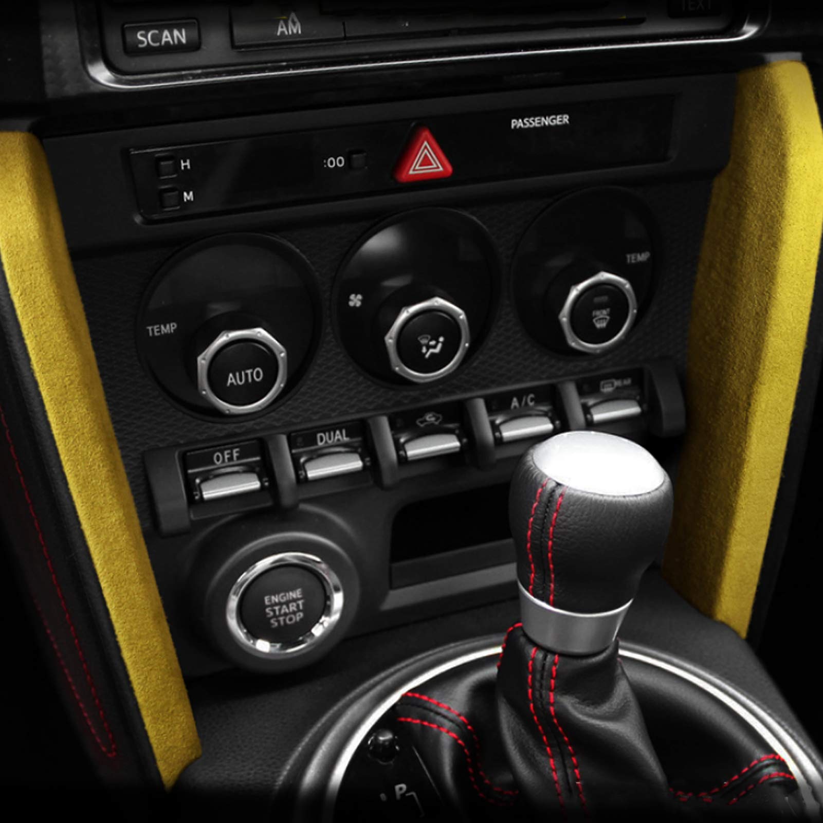Strisce Decorative in Suede per Consolle Centrale 2mm 2 Pezzi Compatibili 2013-2020 Protezione Interni Auto Adesivi Auto