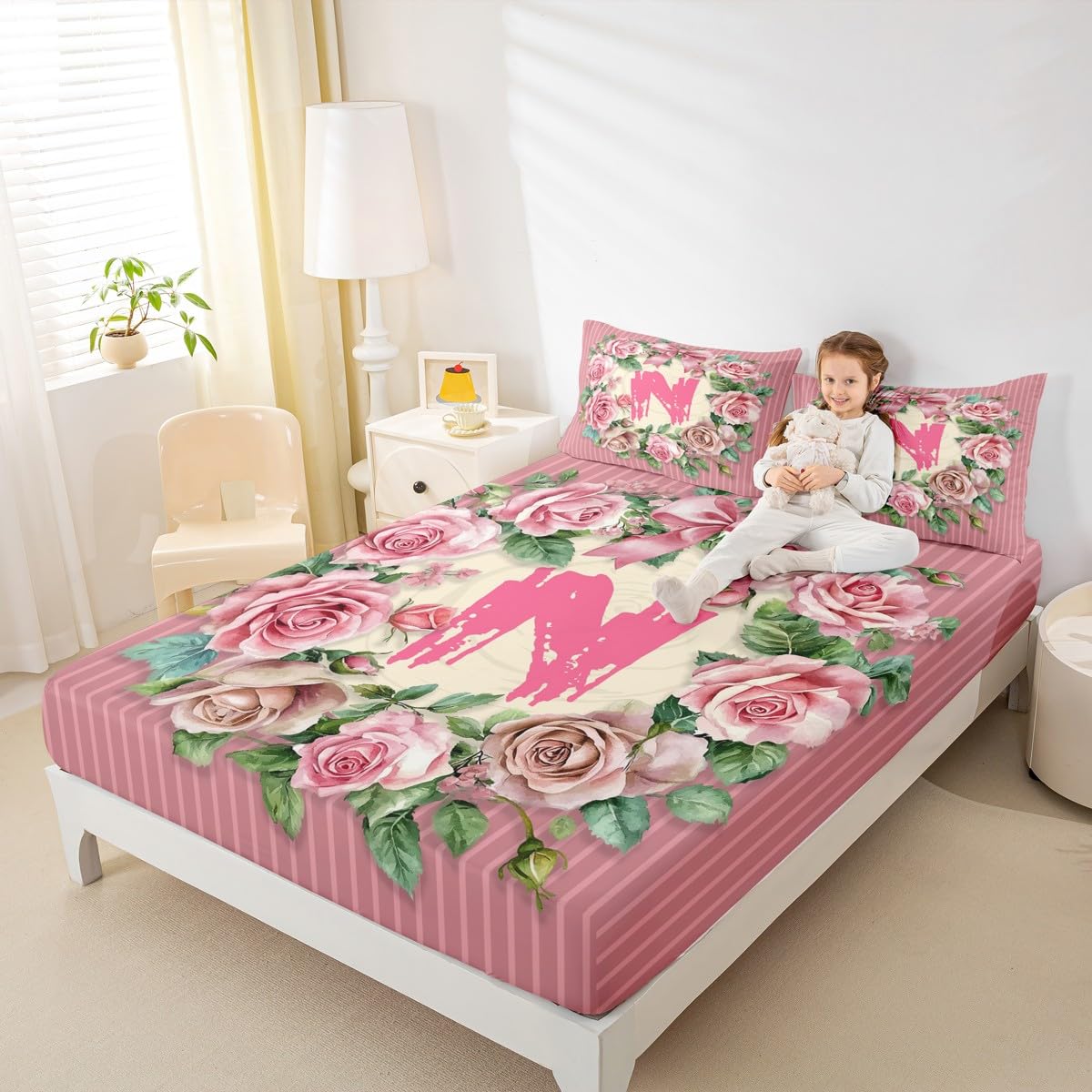 Homewish Juego de ropa de cama con diseño de flores, tamaño King, sábana bajera con diseño floral del alfabeto, lazo, monograma, de madera rosa, para niños y mujeres, ropa de cama cálida y suave, 3