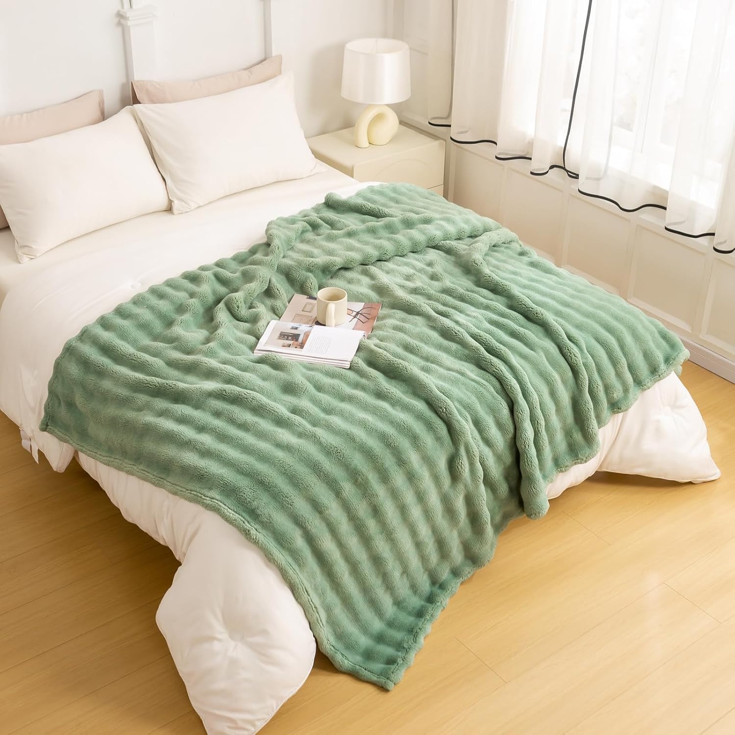 YUSOKI Luxury 3D Bubble Light Weighted Throw Blanket 2.8lb,All Ages,Home Decoration, (Sage Green,60 * 80inches)