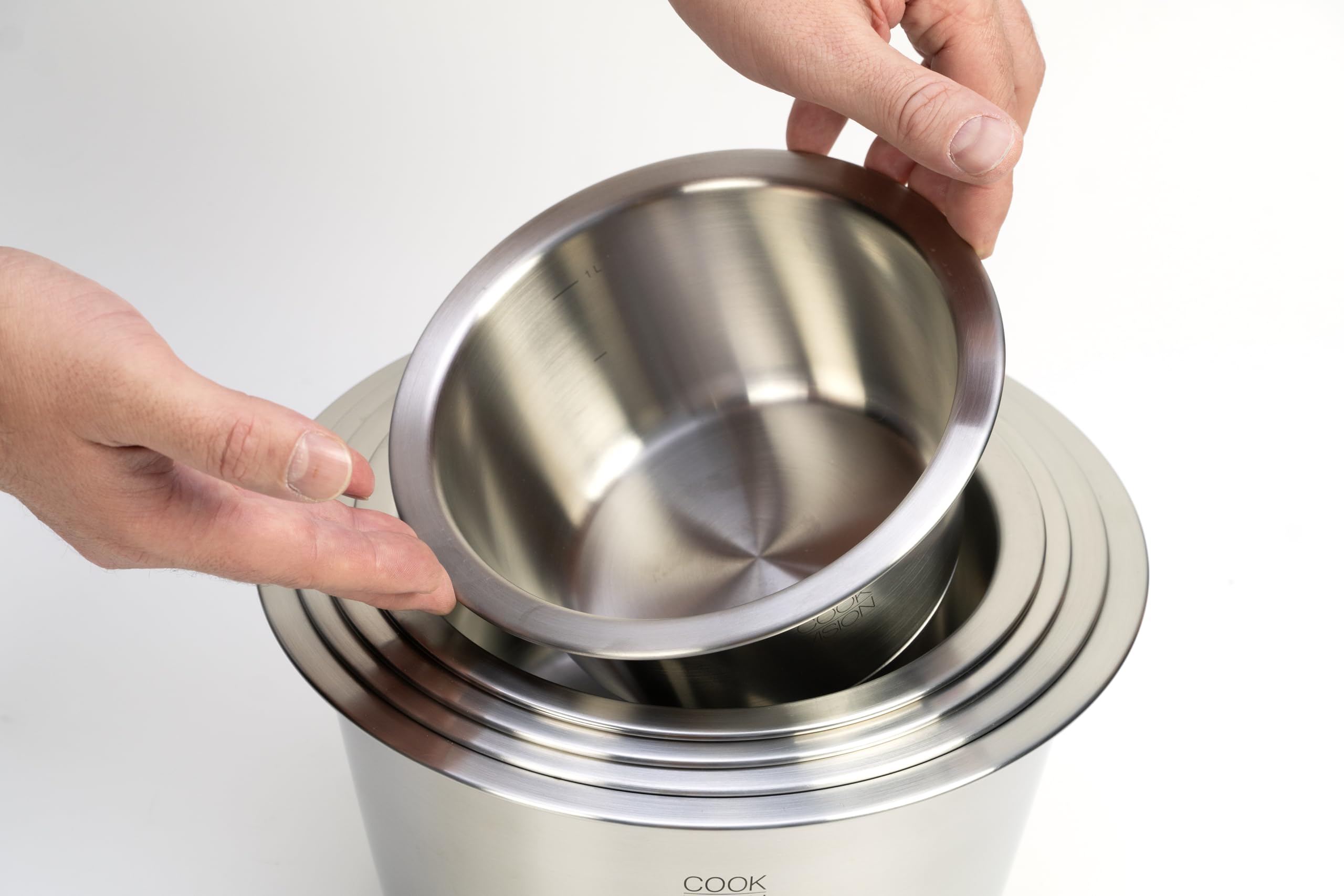 nesto stapelbares Topf- und Pfannenset 13-tlg. Schwarz, 3 Edelstahltöpfe, Spülmaschine, Induktion, Backofen, Antihaftpfanne, abnehmbarer Griff, 4 Deckel, für Paare, Camping, Reisen